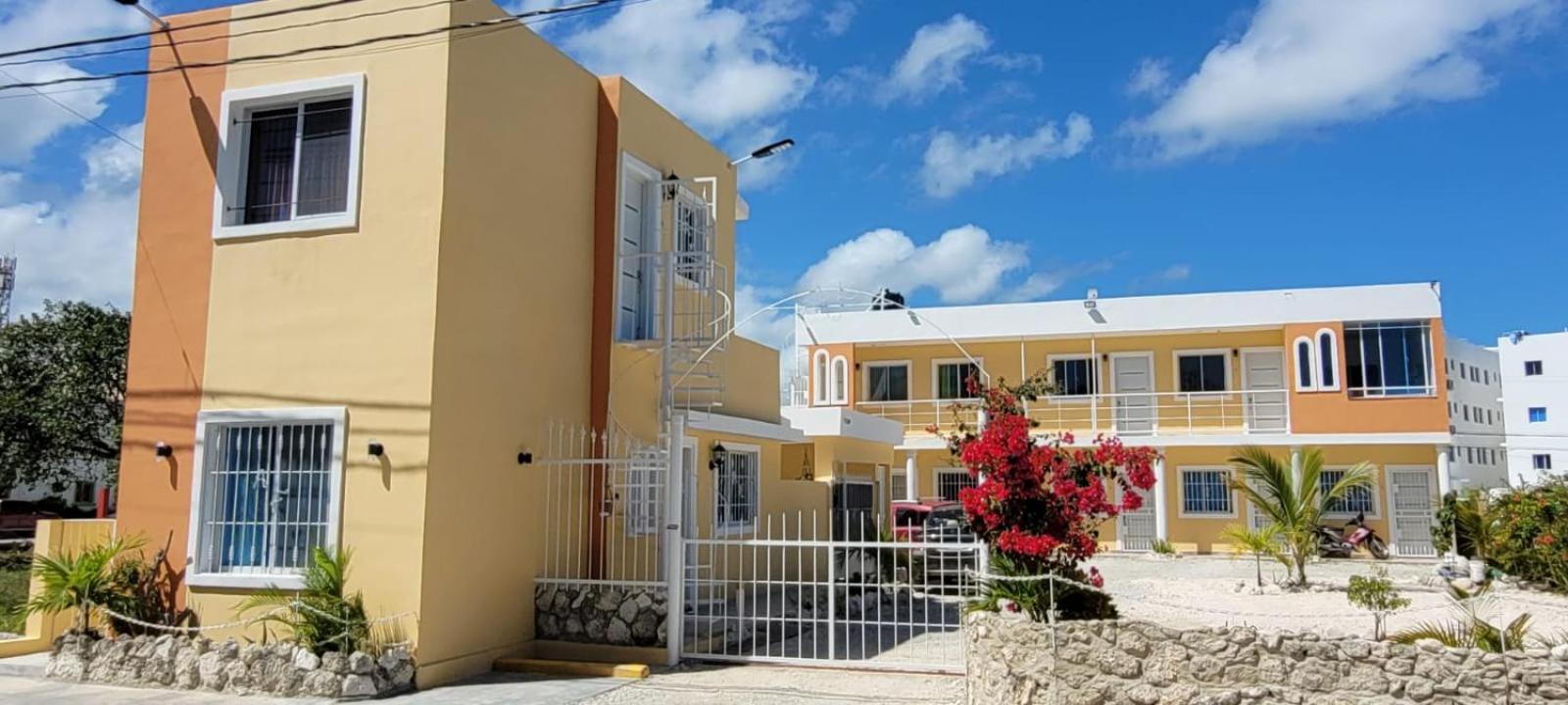 AVE FENIX Apartments