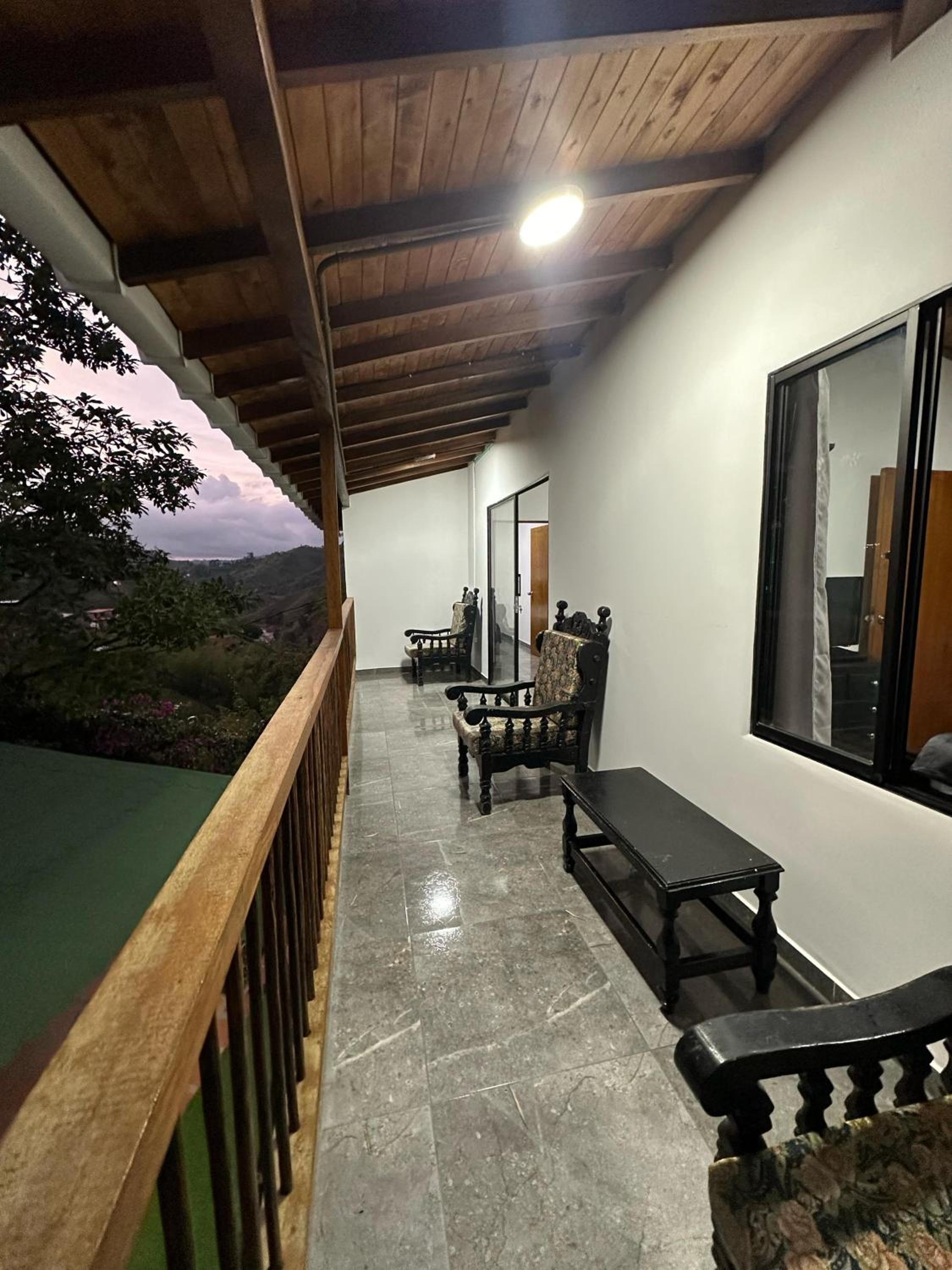 Hermosa casa de campo el Peñol,Guatapé