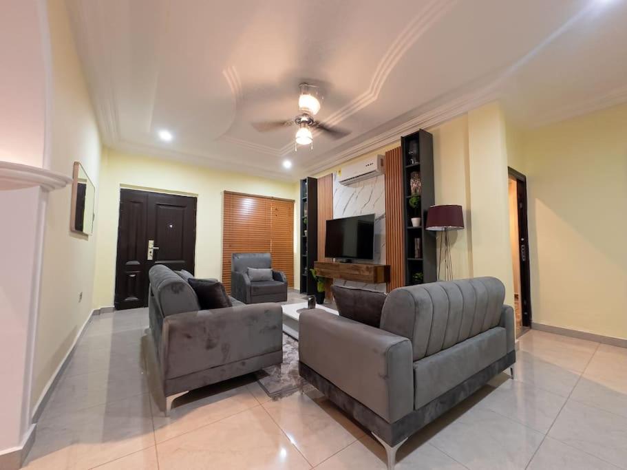 Bawuah Royal Apartments