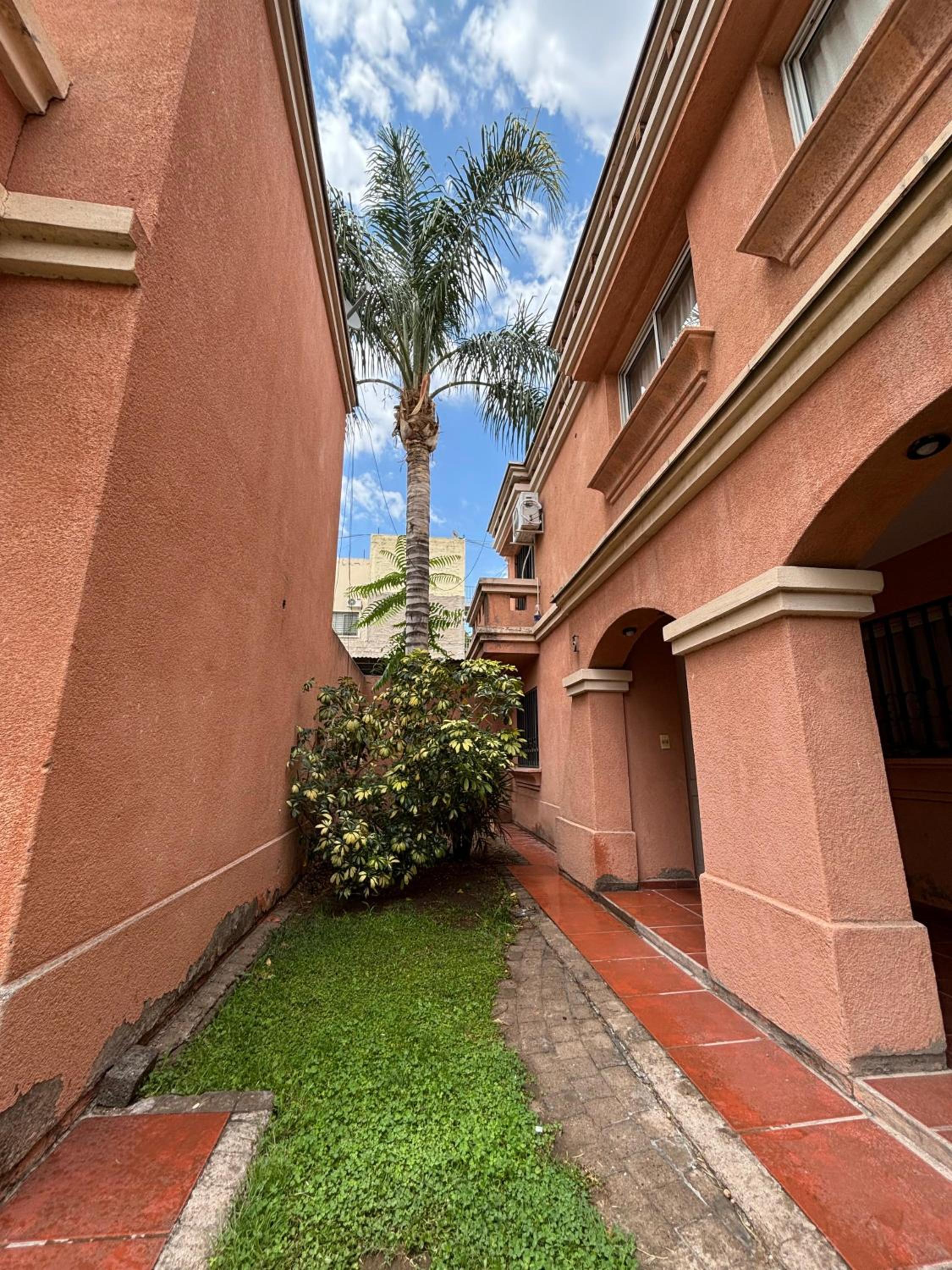 DUPLEX COMPLEJO PRIVADO