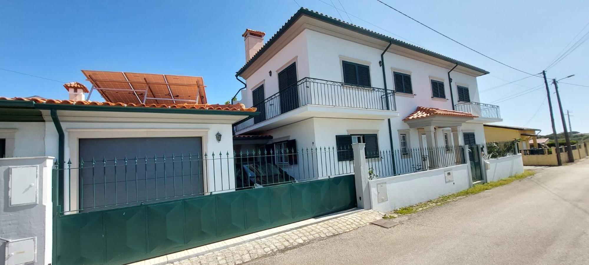 Lagoon & Country Side Home view 3