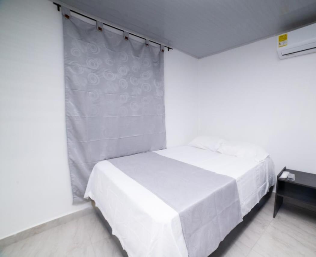 Hotel Santa Marta Tropical