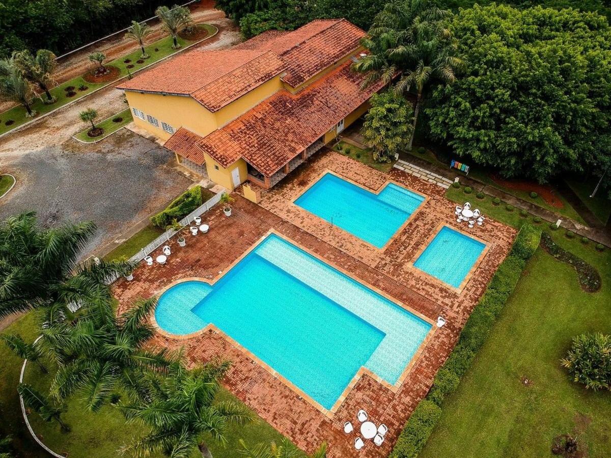 Fazenda em Itapetininga, Paz, Descanso e Piscinas (com WiFi)