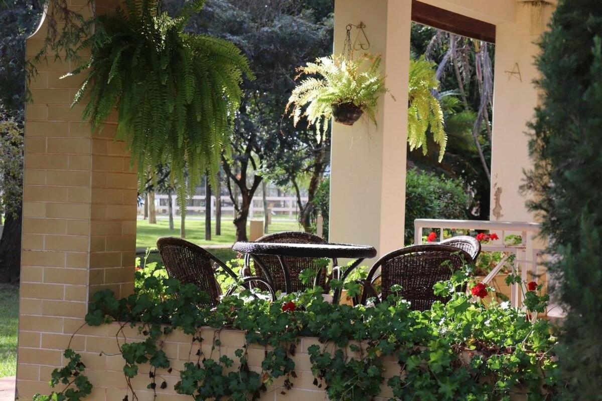 Fazenda em Itapetininga, Paz, Descanso e Piscinas (com WiFi)