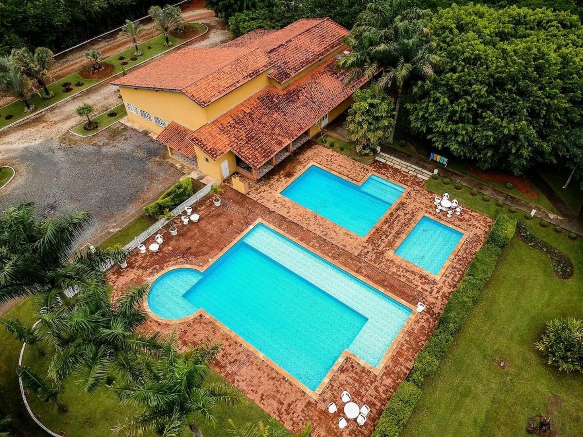 Fazenda em Itapetininga, Paz, Descanso e Piscinas (com WiFi)