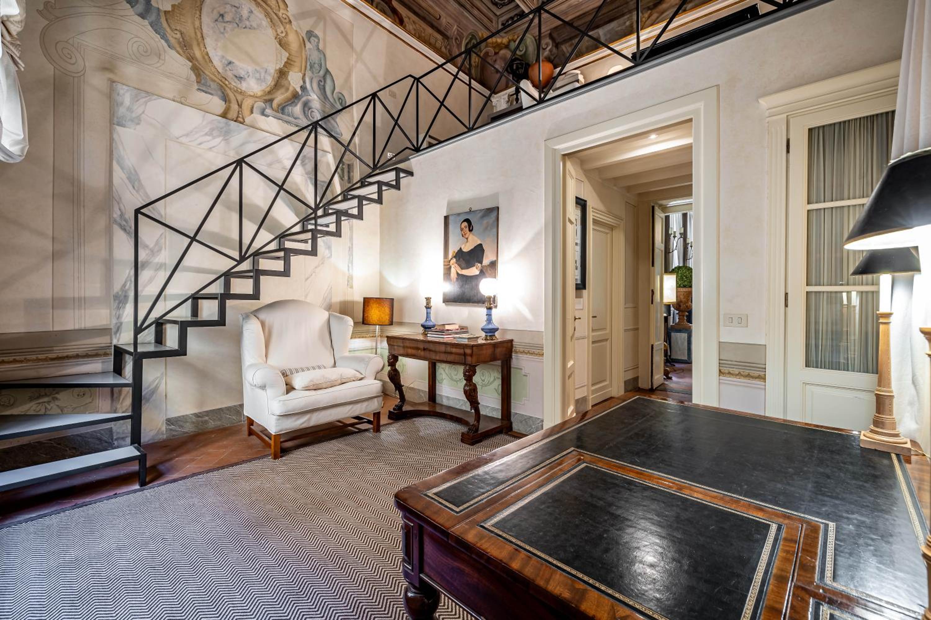 YID Bargello luxury suite