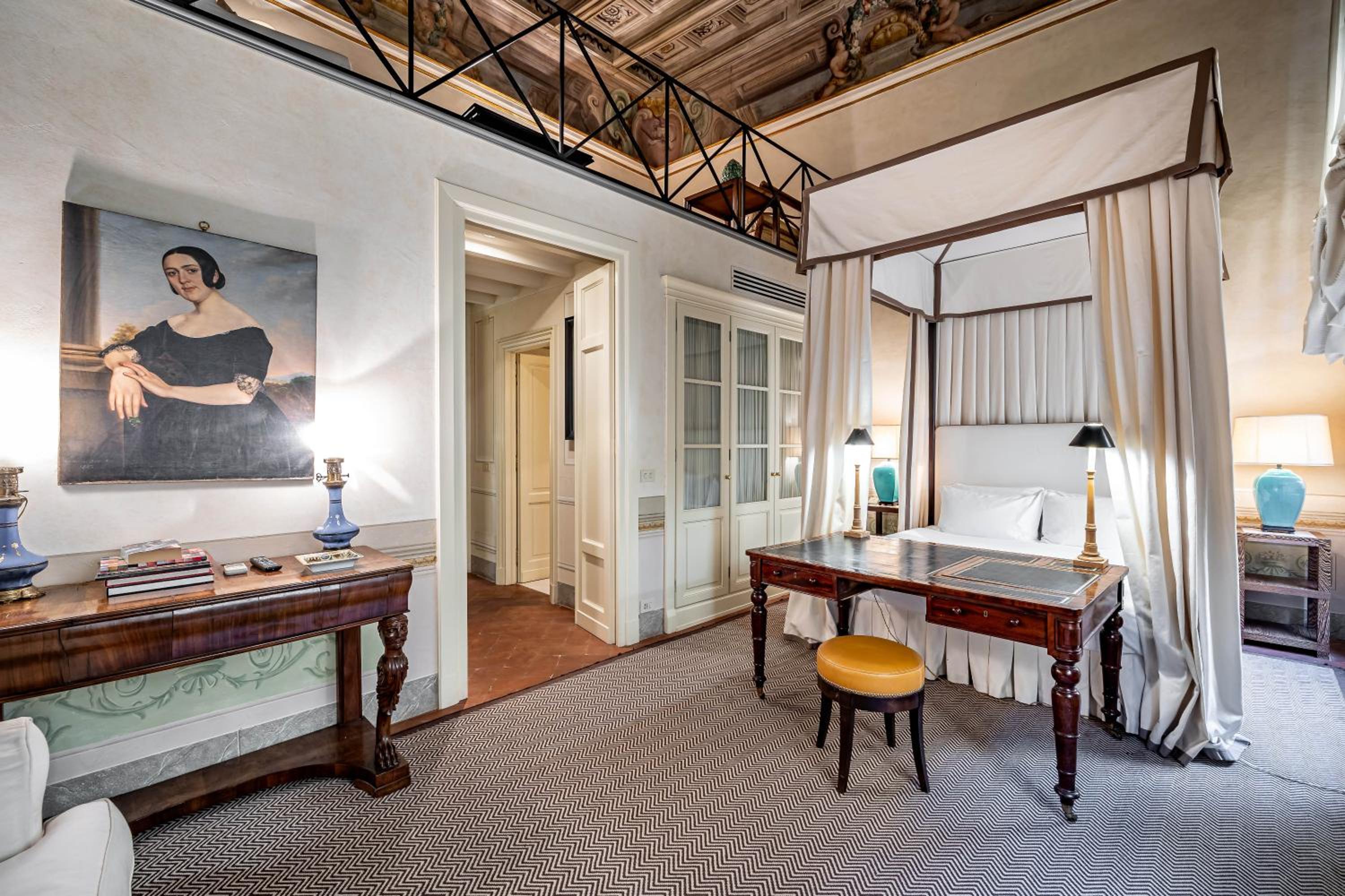 YID Bargello luxury suite