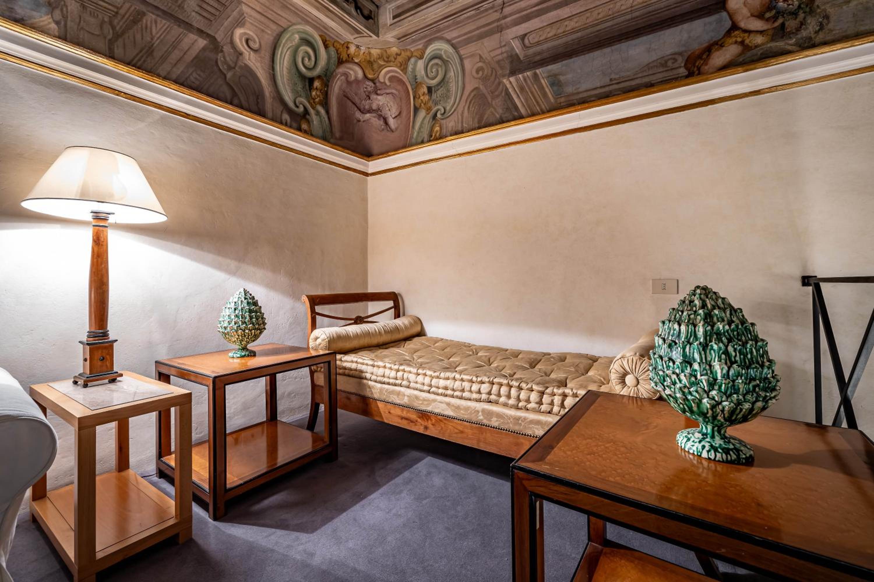 YID Bargello luxury suite