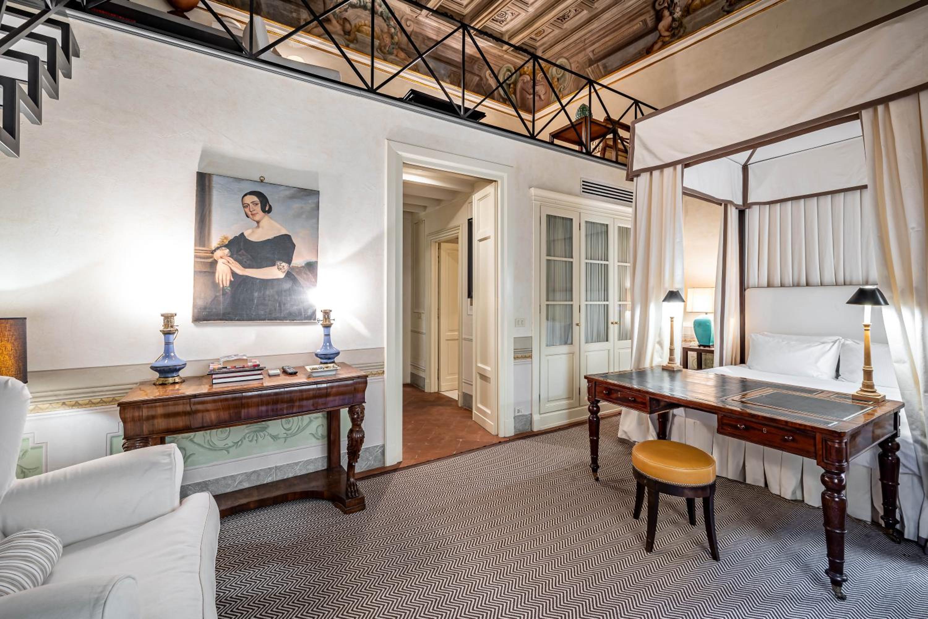 YID Bargello luxury suite
