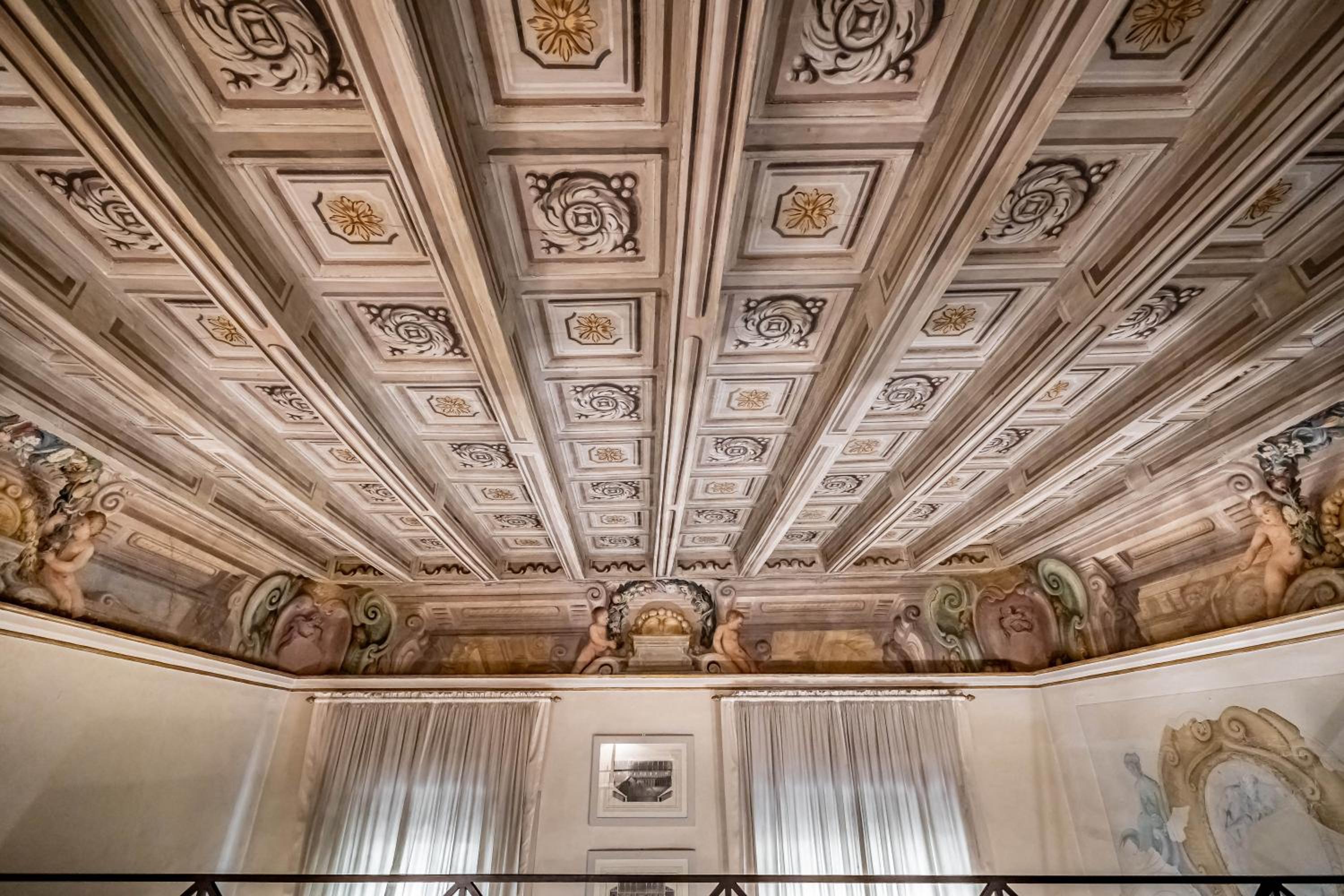 YID Bargello luxury suite