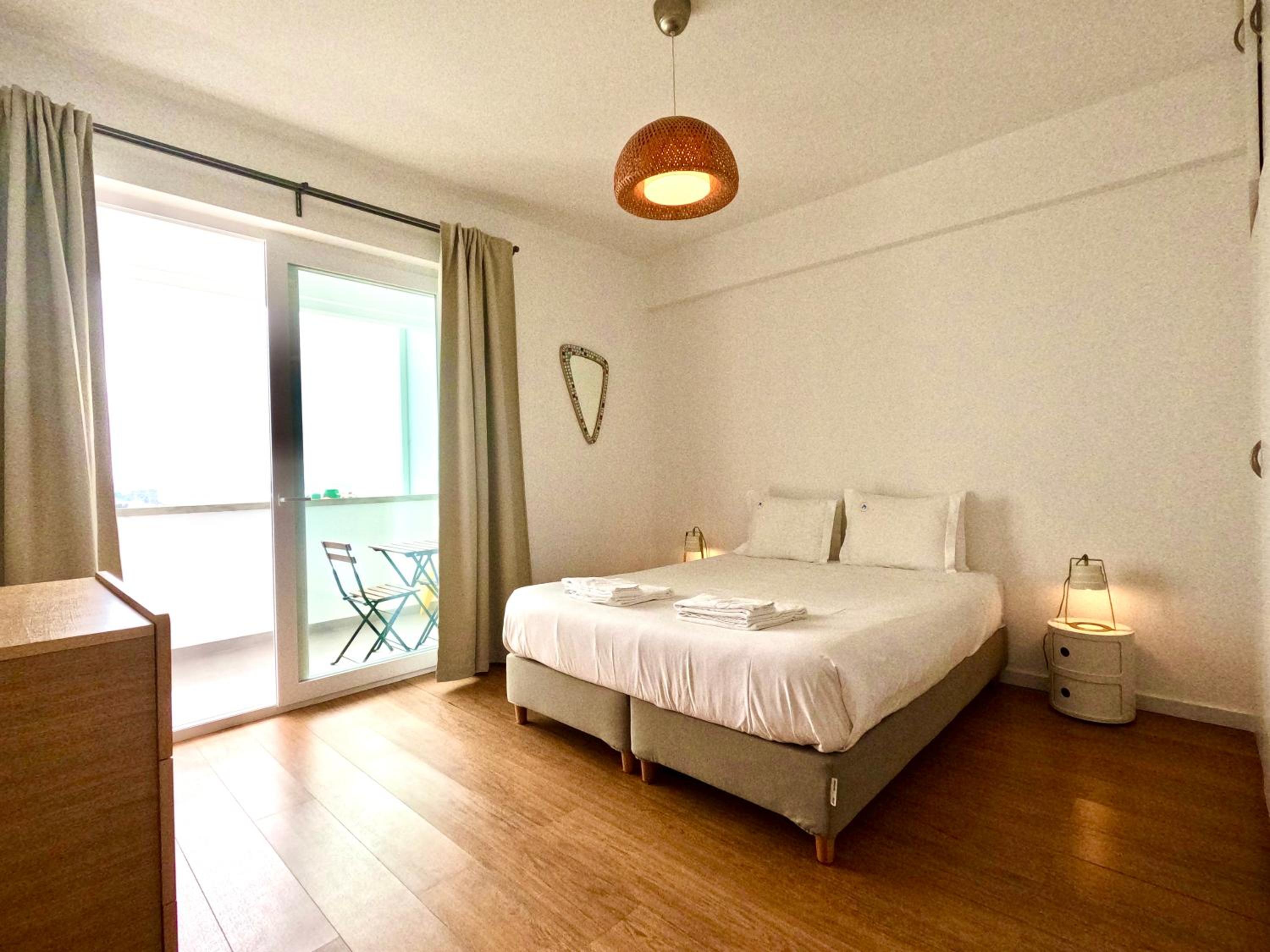 Peaceful & panoramic views apartment, Cascais