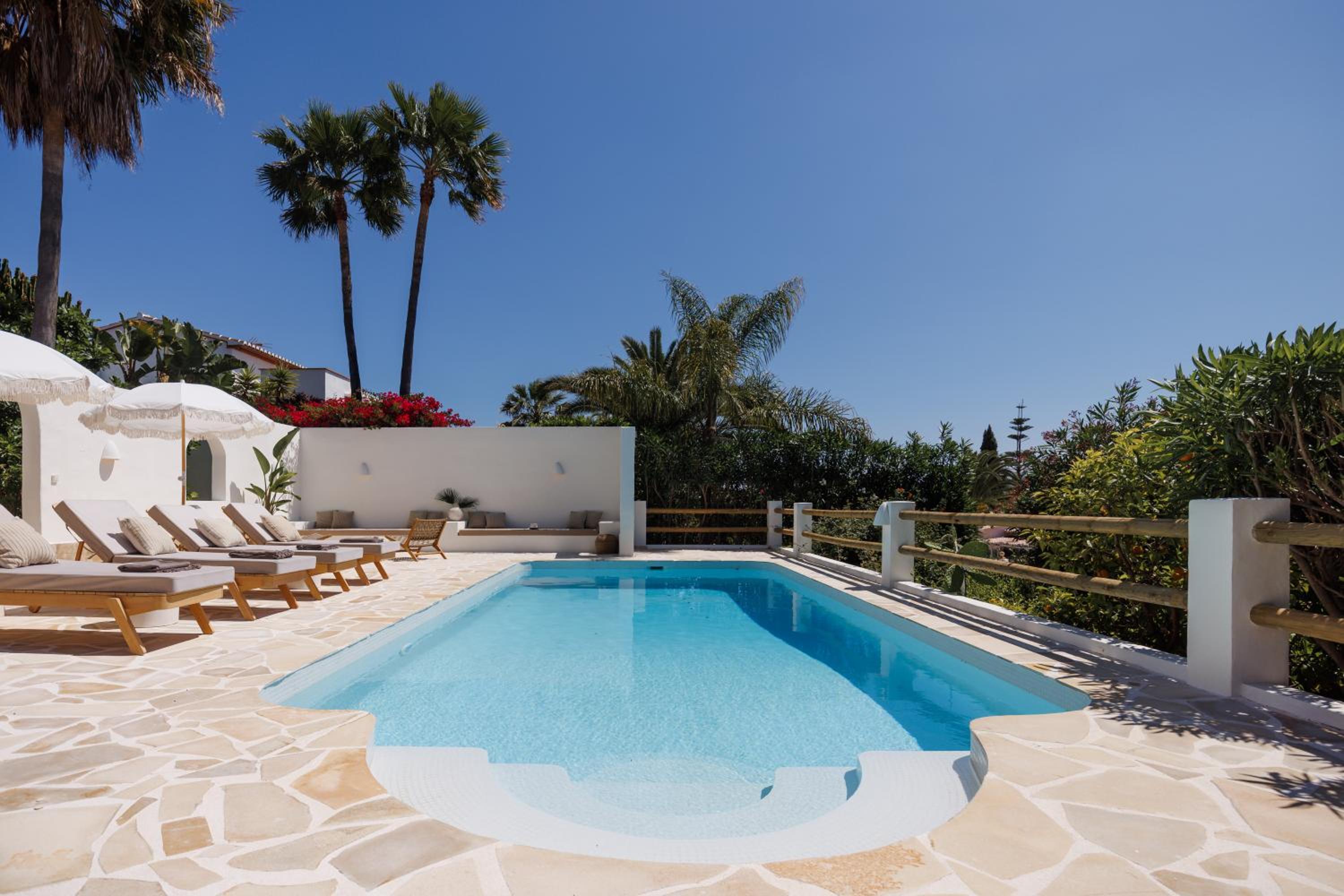 Stylish boutique villa Casa Amas