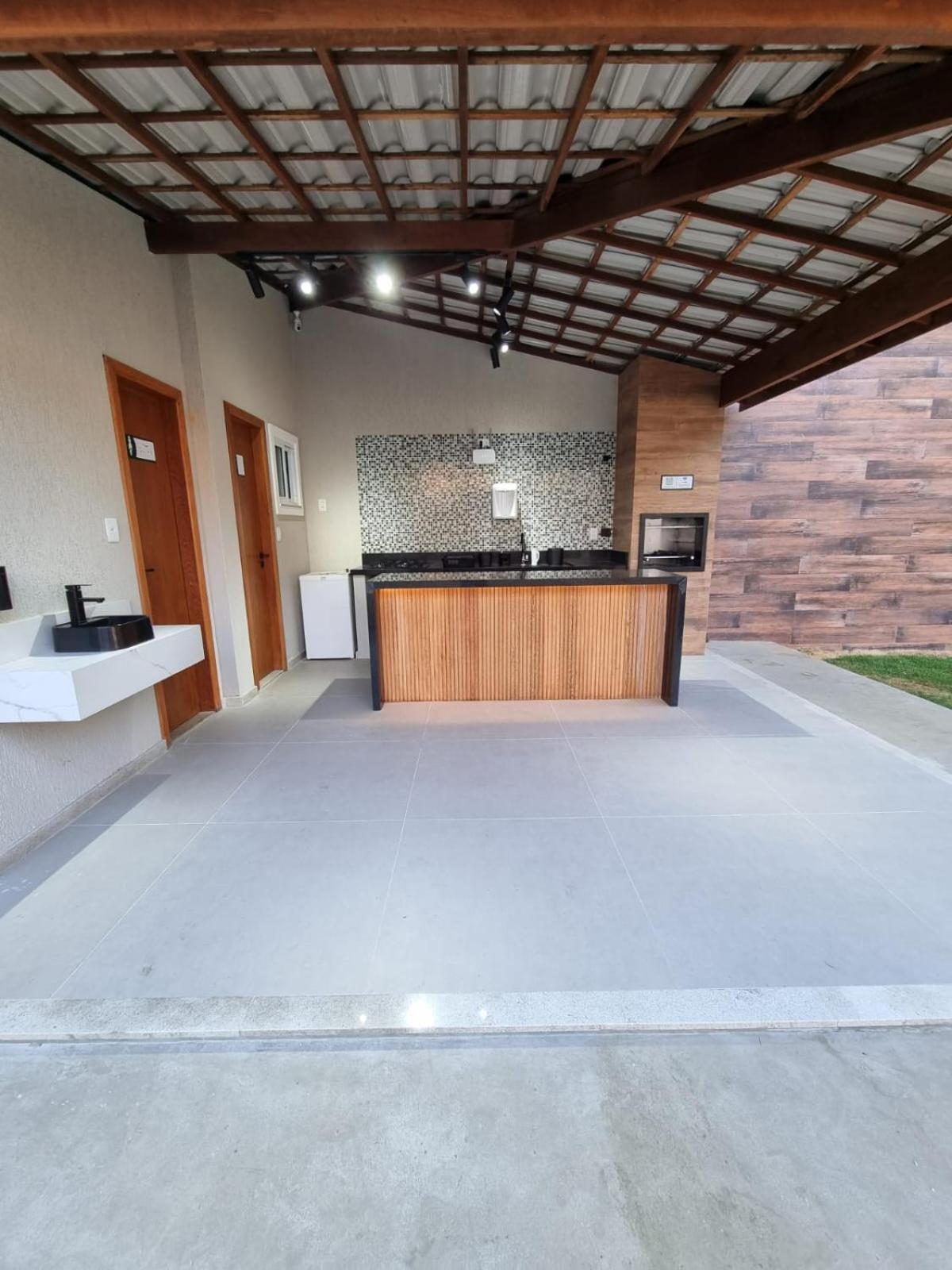 Apê Varanda Gourmet Wi-fi 300mbs Garagem Arcondiconado Cozinha completa Streaming