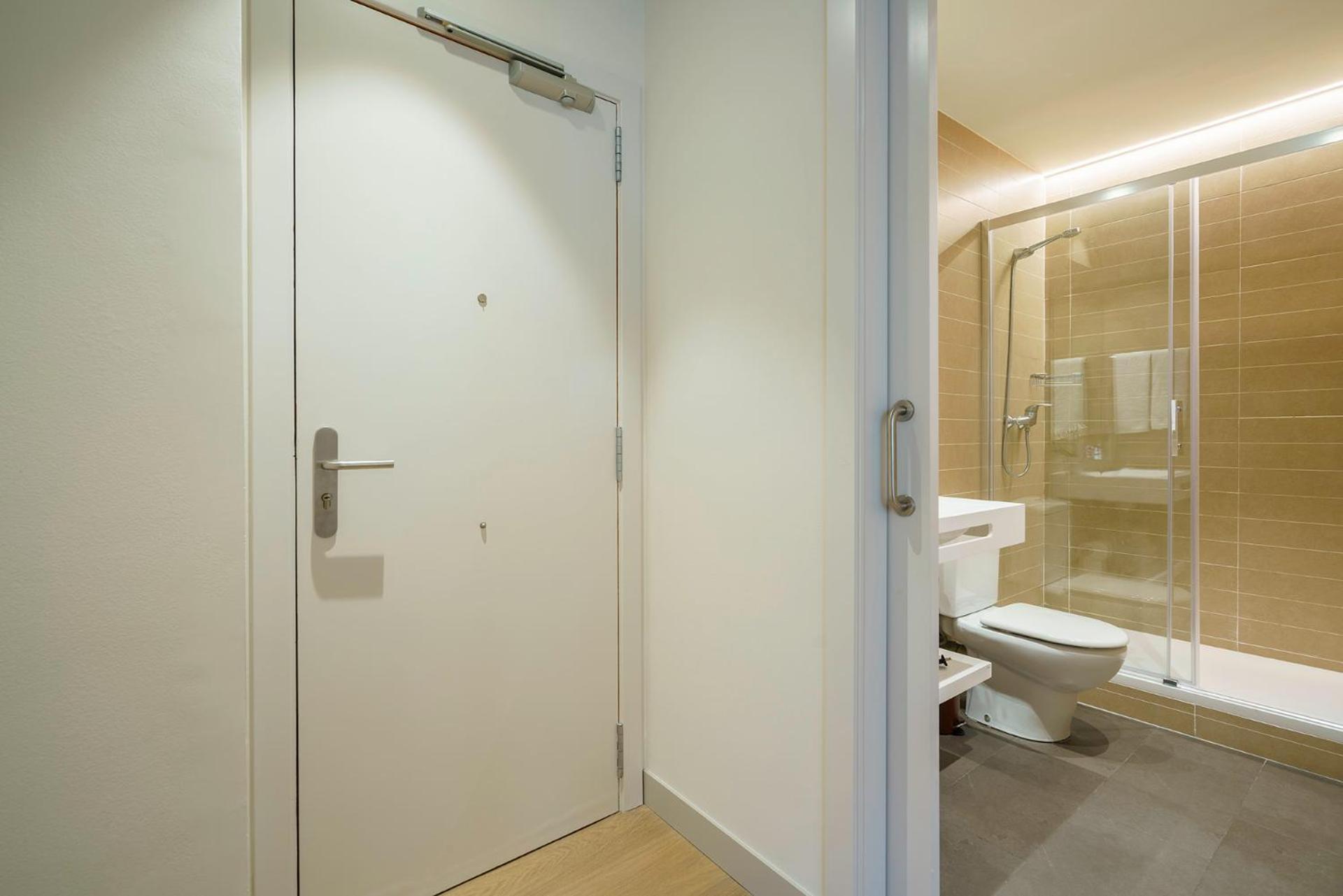 Fisa Rentals Ramblas Apartments