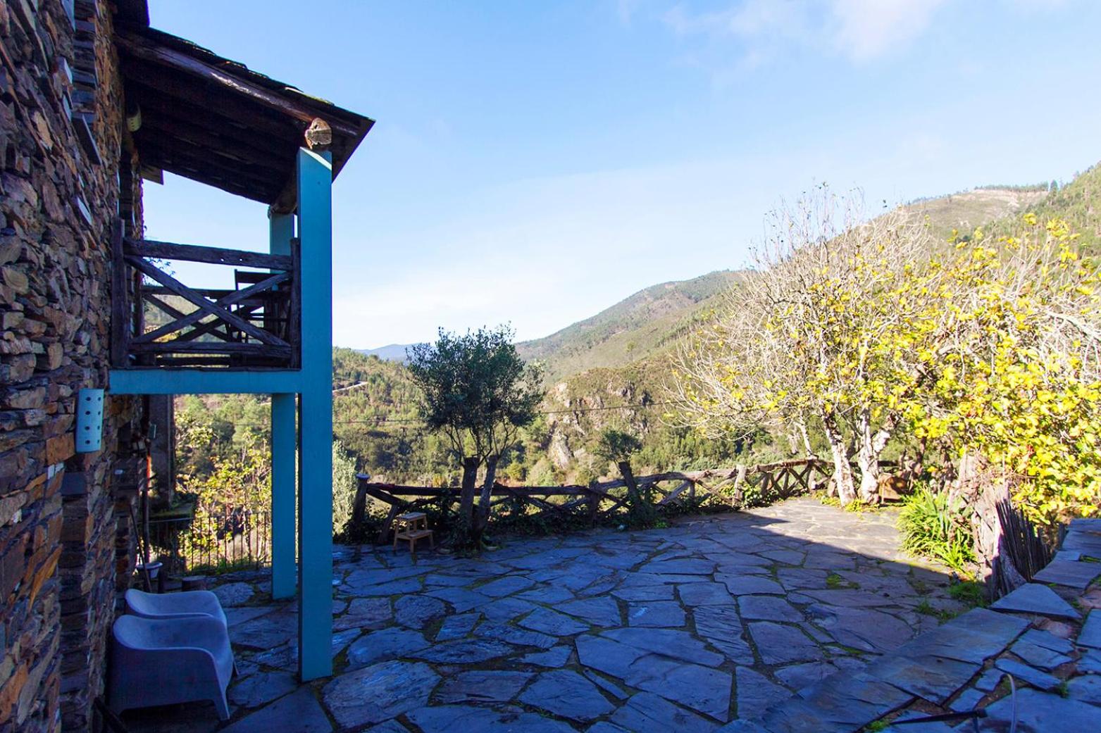 Casa da Figueira - Rio Paiva view 2