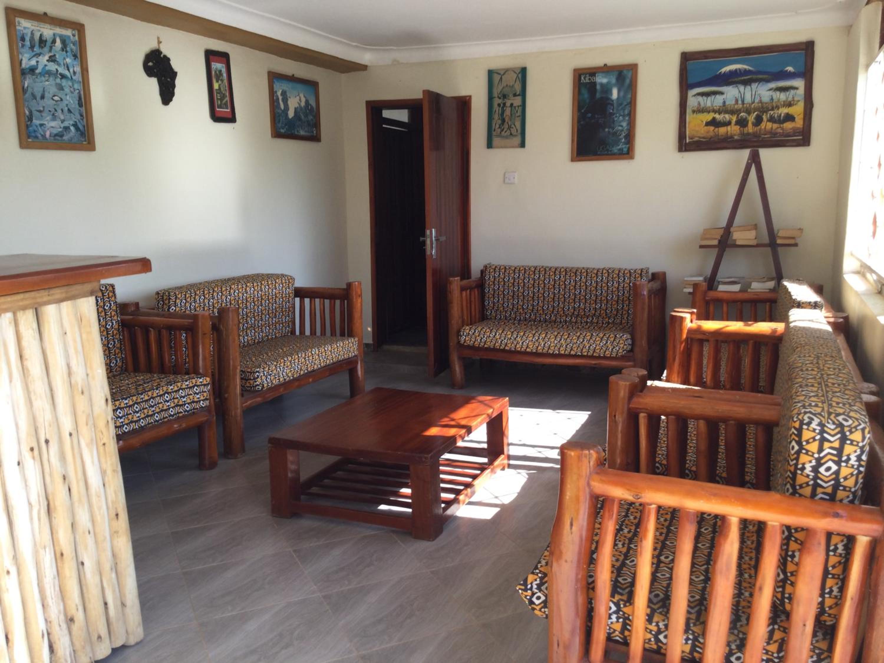 African Roots Guesthouse Entebbe