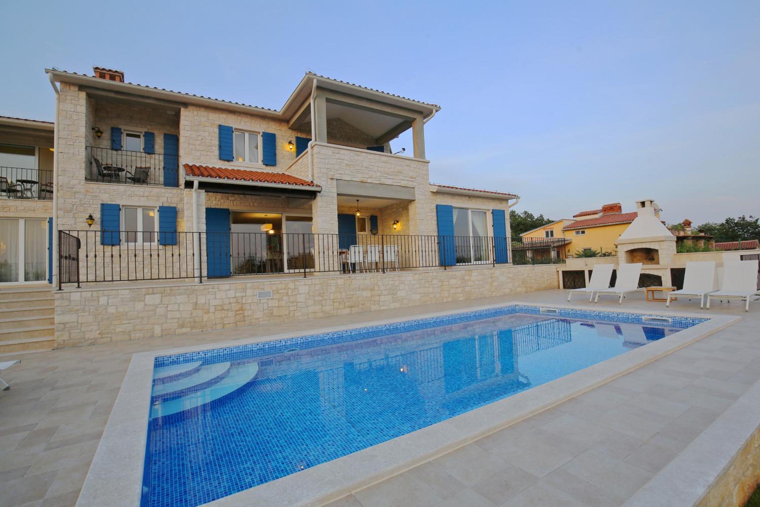 Villa Babudri near Poreč for 10 people with jacuzzi & spa