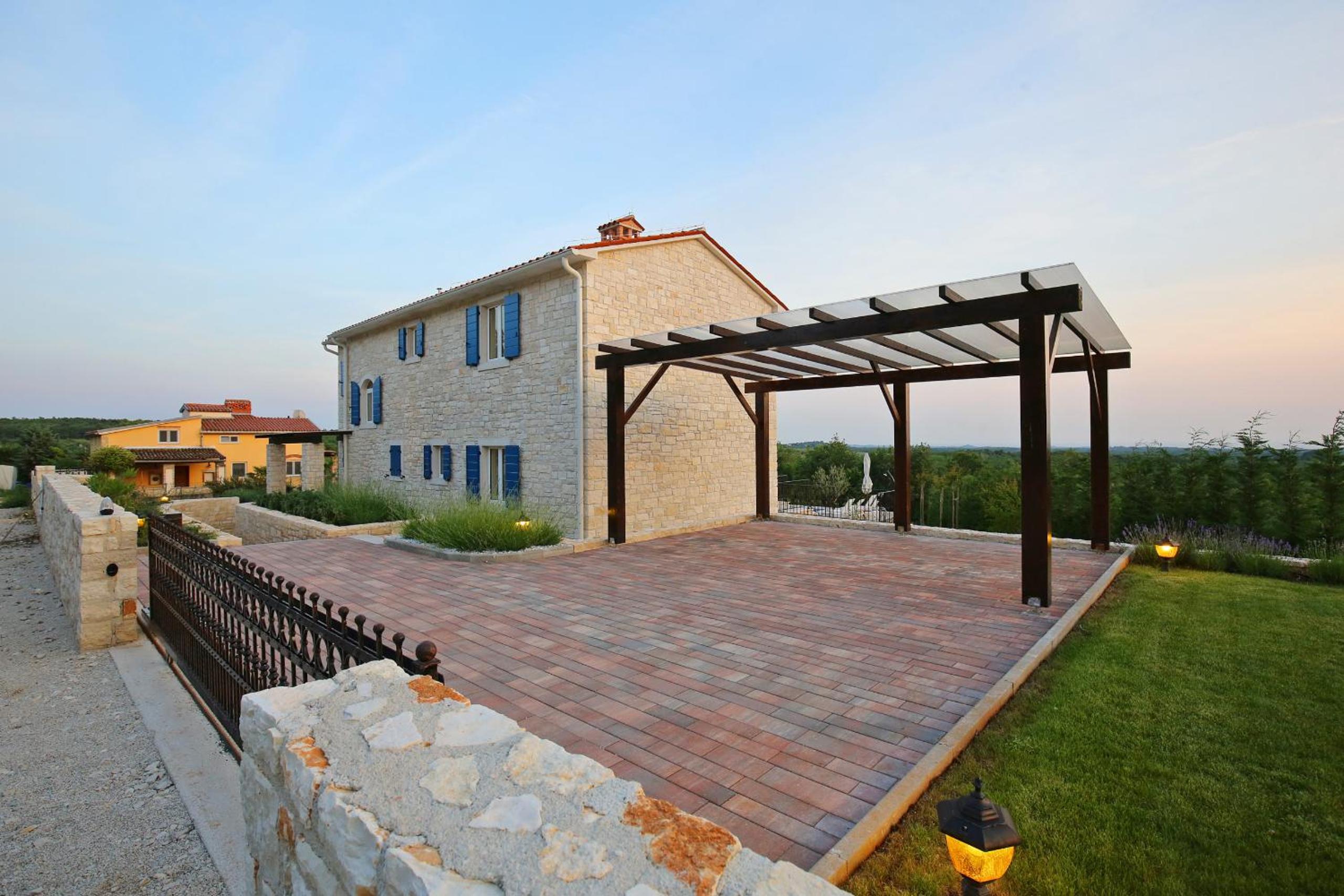 Villa Babudri near Poreč for 10 people with jacuzzi & spa