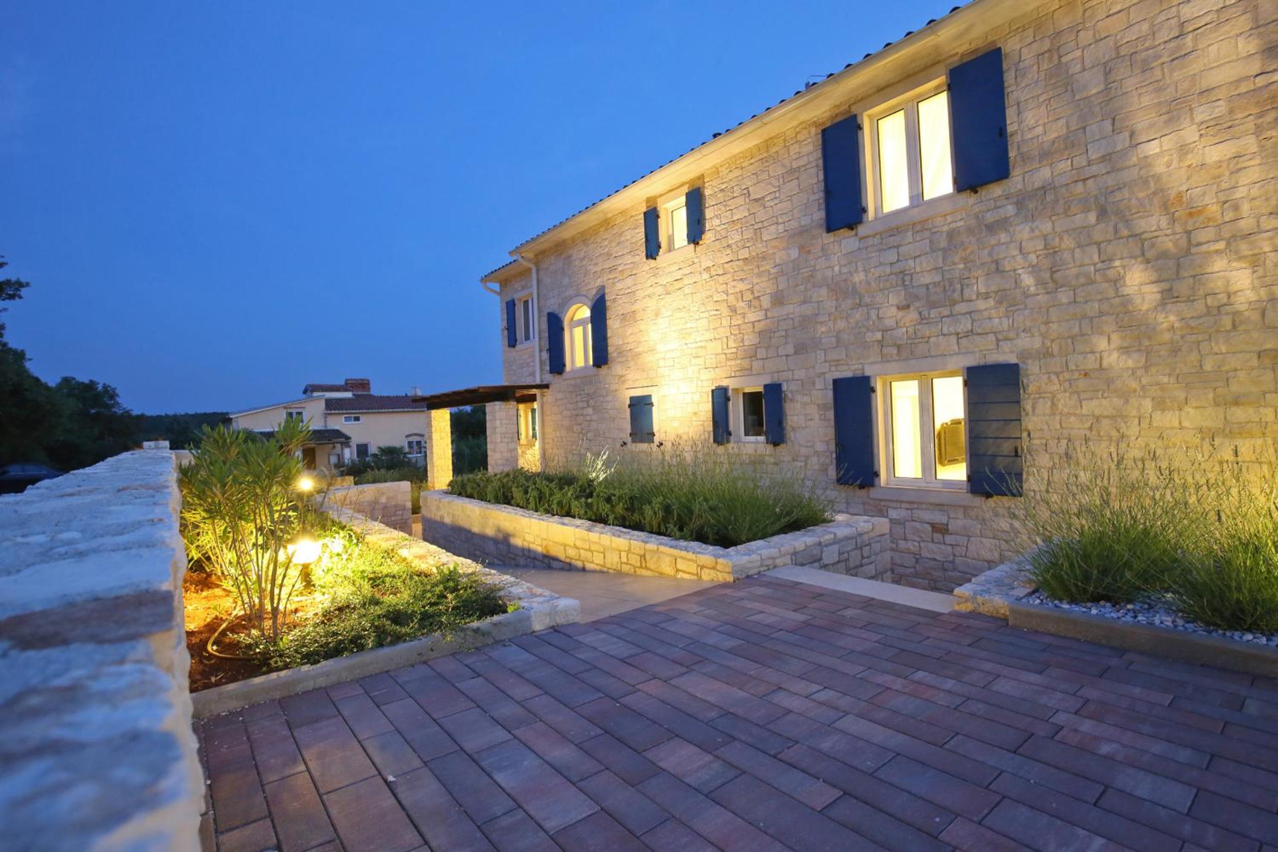 Villa Babudri near Poreč for 10 people with jacuzzi & spa