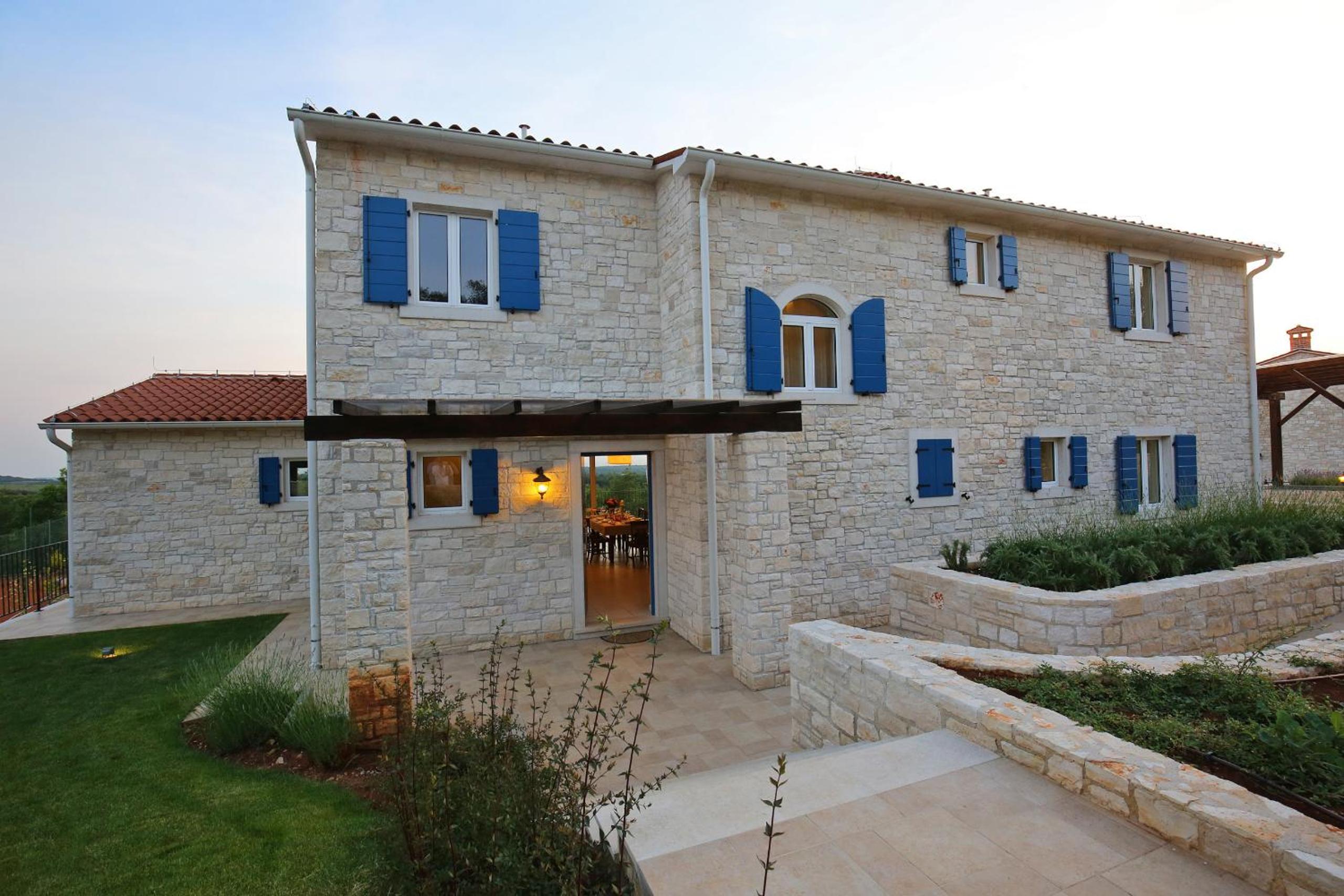 Villa Babudri near Poreč for 10 people with jacuzzi & spa
