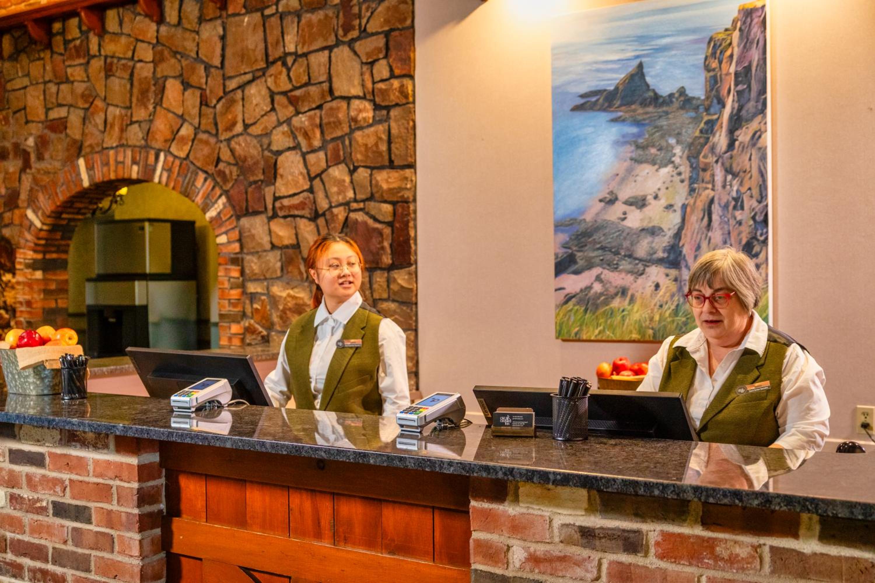 Old Orchard Inn