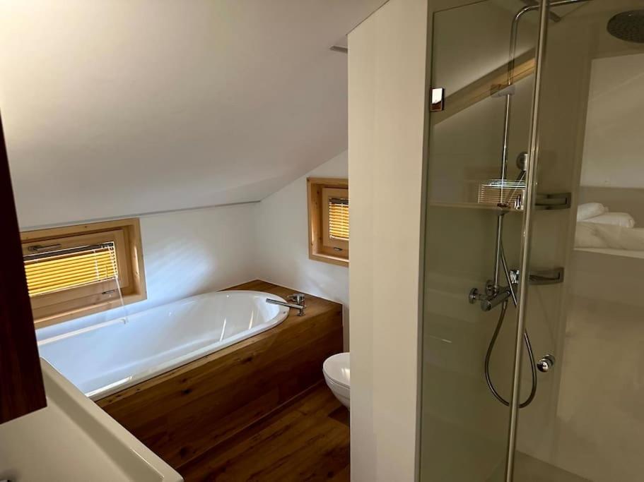 Stylish chalet w/Sauna: Alpine escape