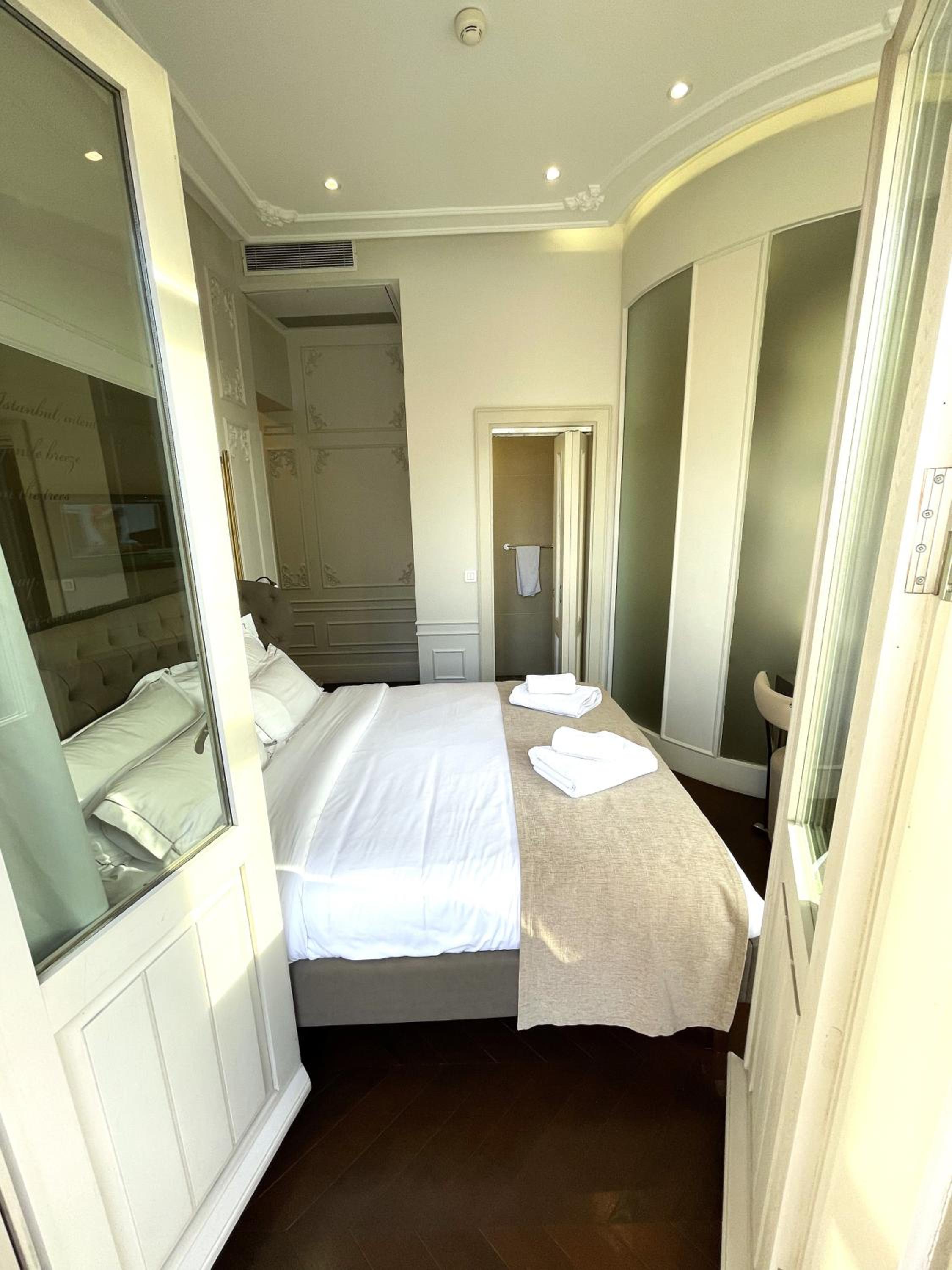 Fuga Hotel Constantinidis