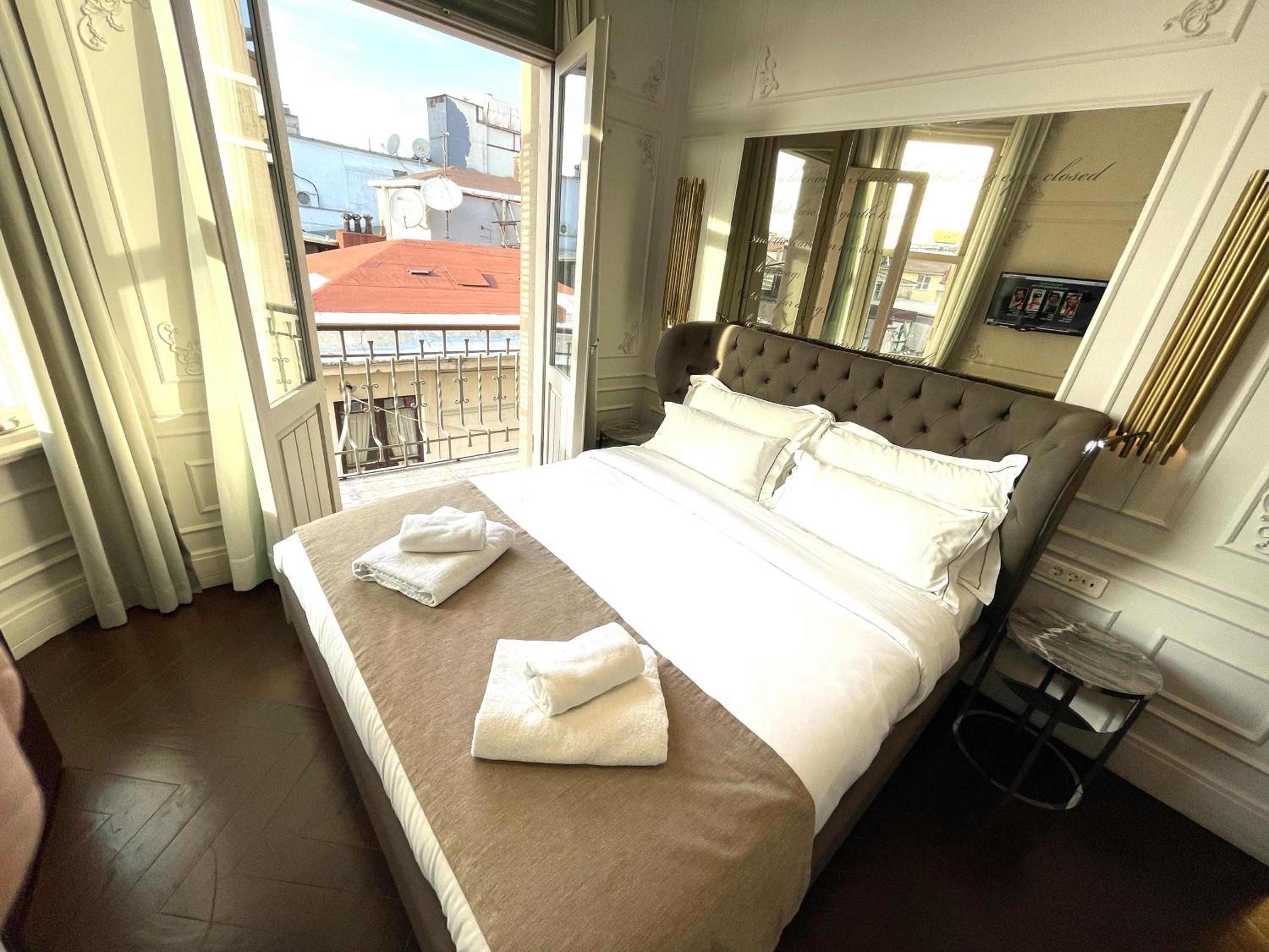 Fuga Hotel Constantinidis