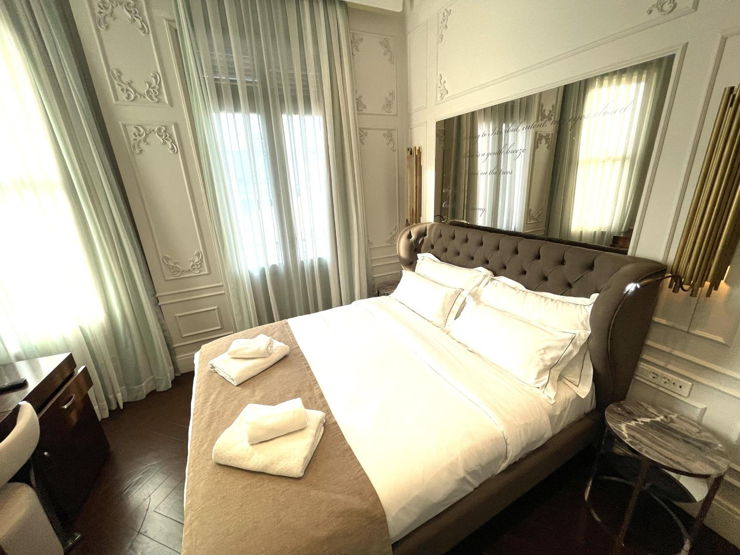 Fuga Hotel Constantinidis