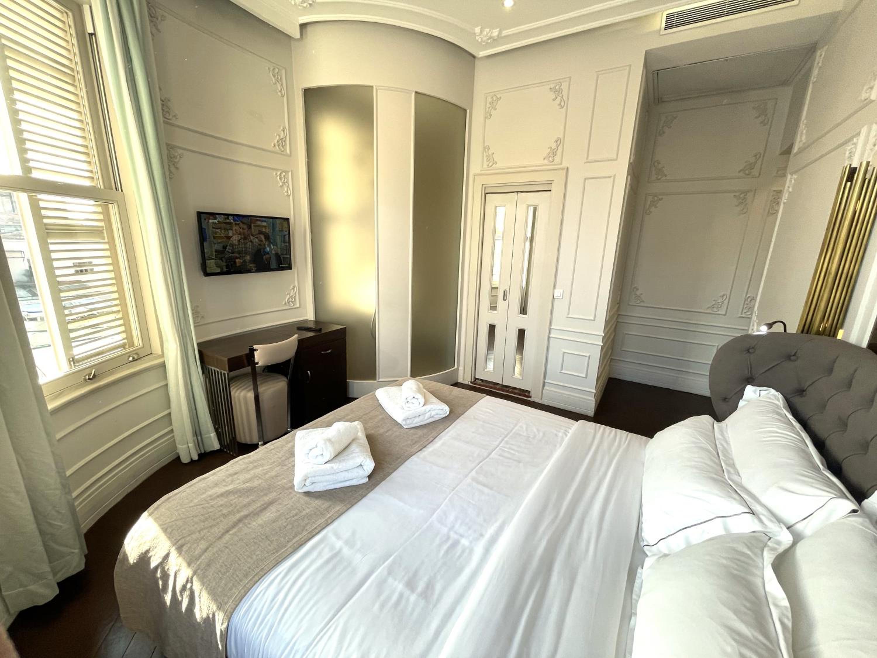 Fuga Hotel Constantinidis