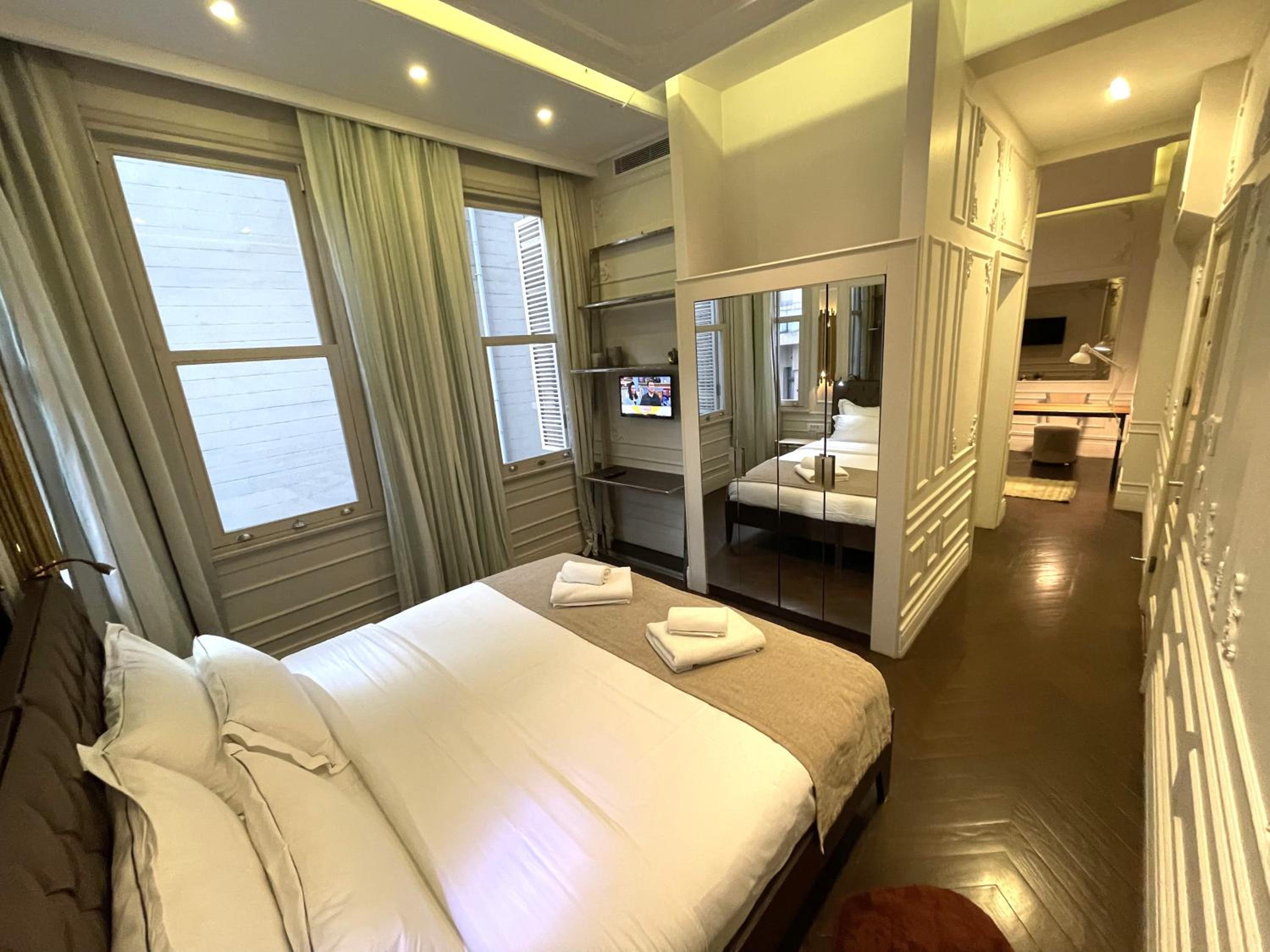 Fuga Hotel Constantinidis