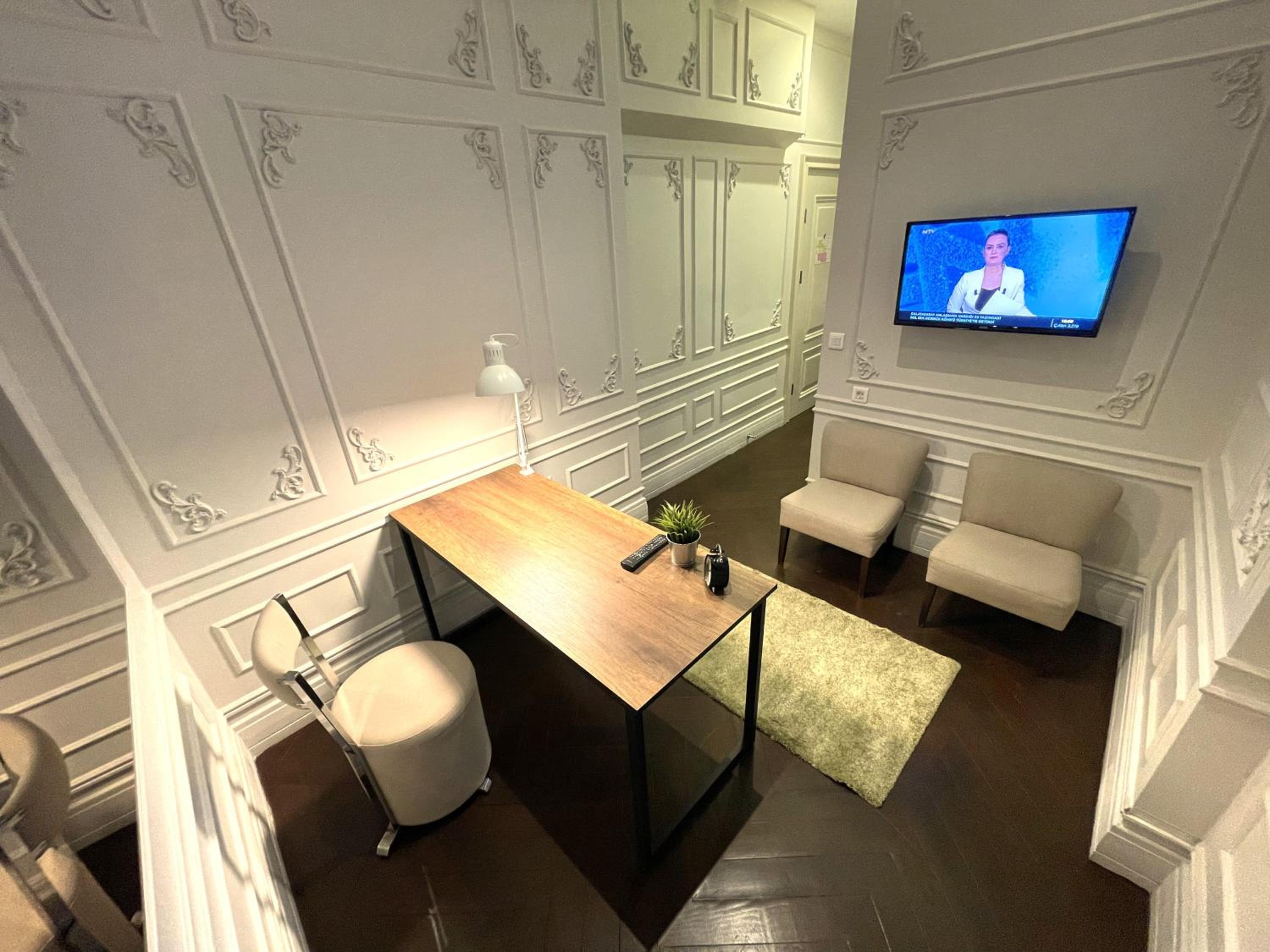 Fuga Hotel Constantinidis
