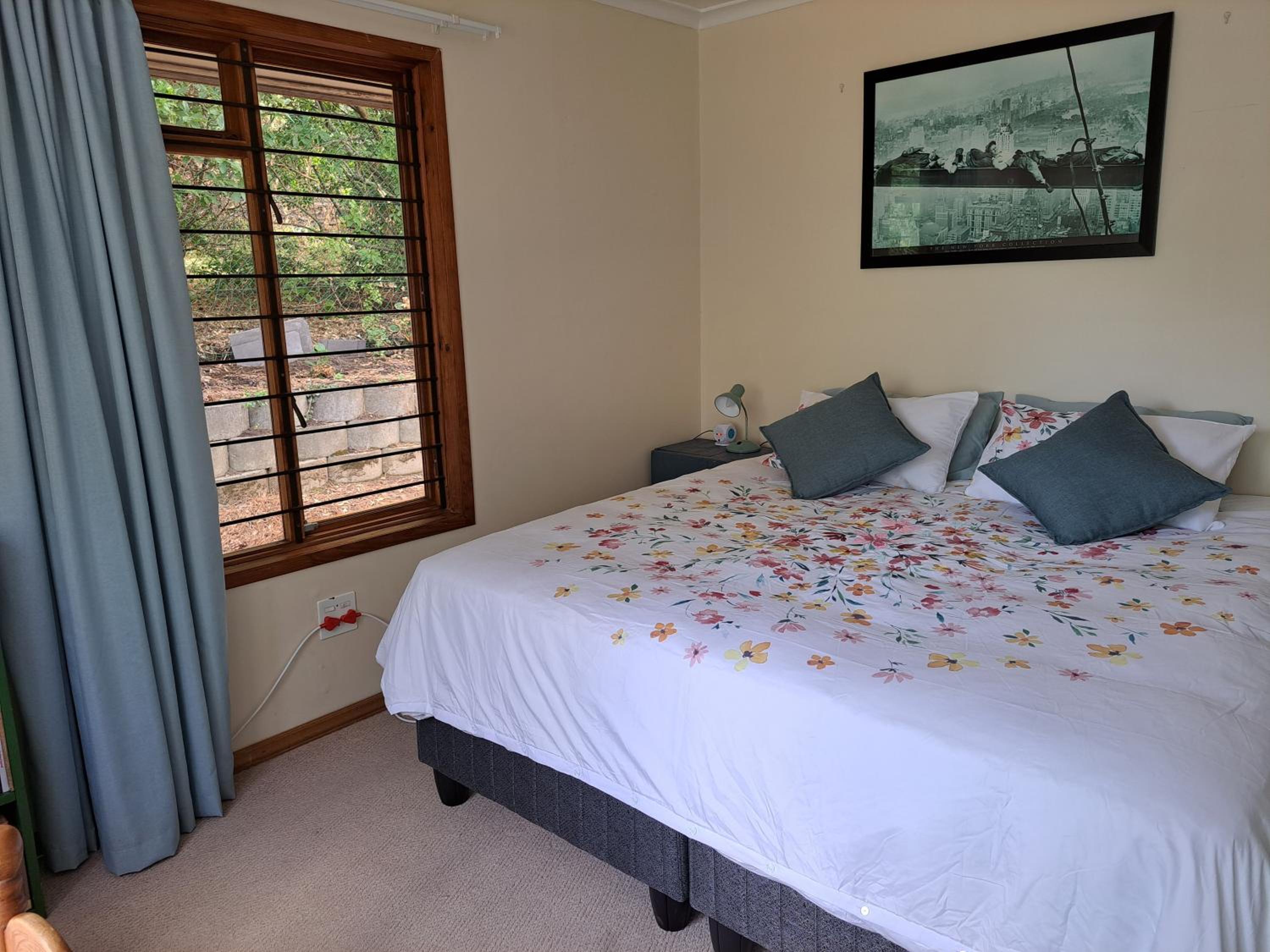 Helderberg Cottage view 2