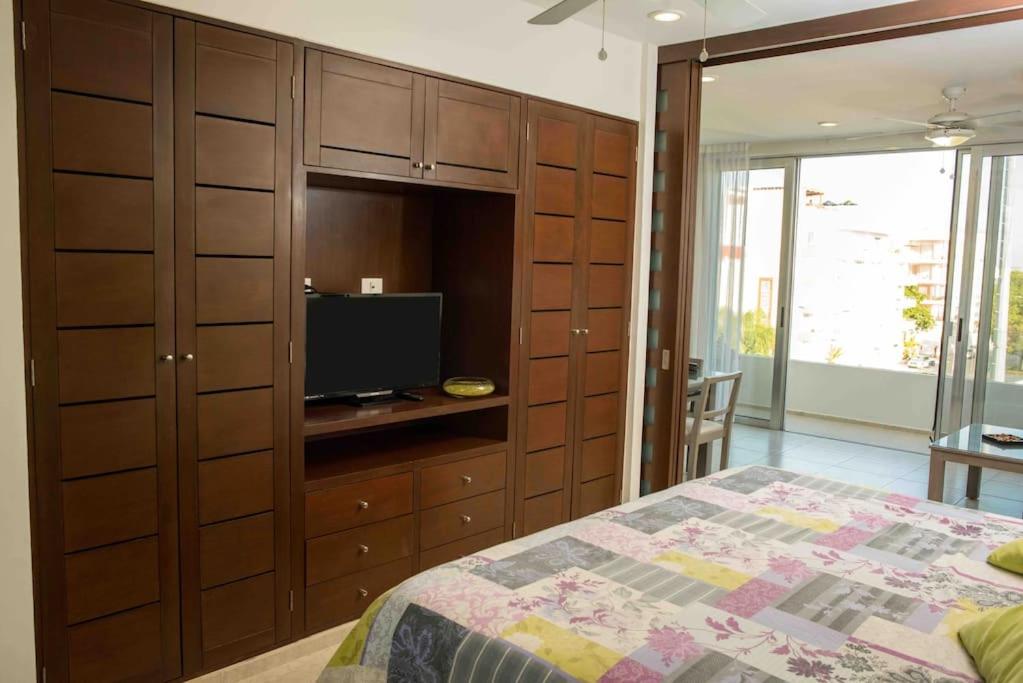 Amazing Actual Condo - Few steps 5° Av