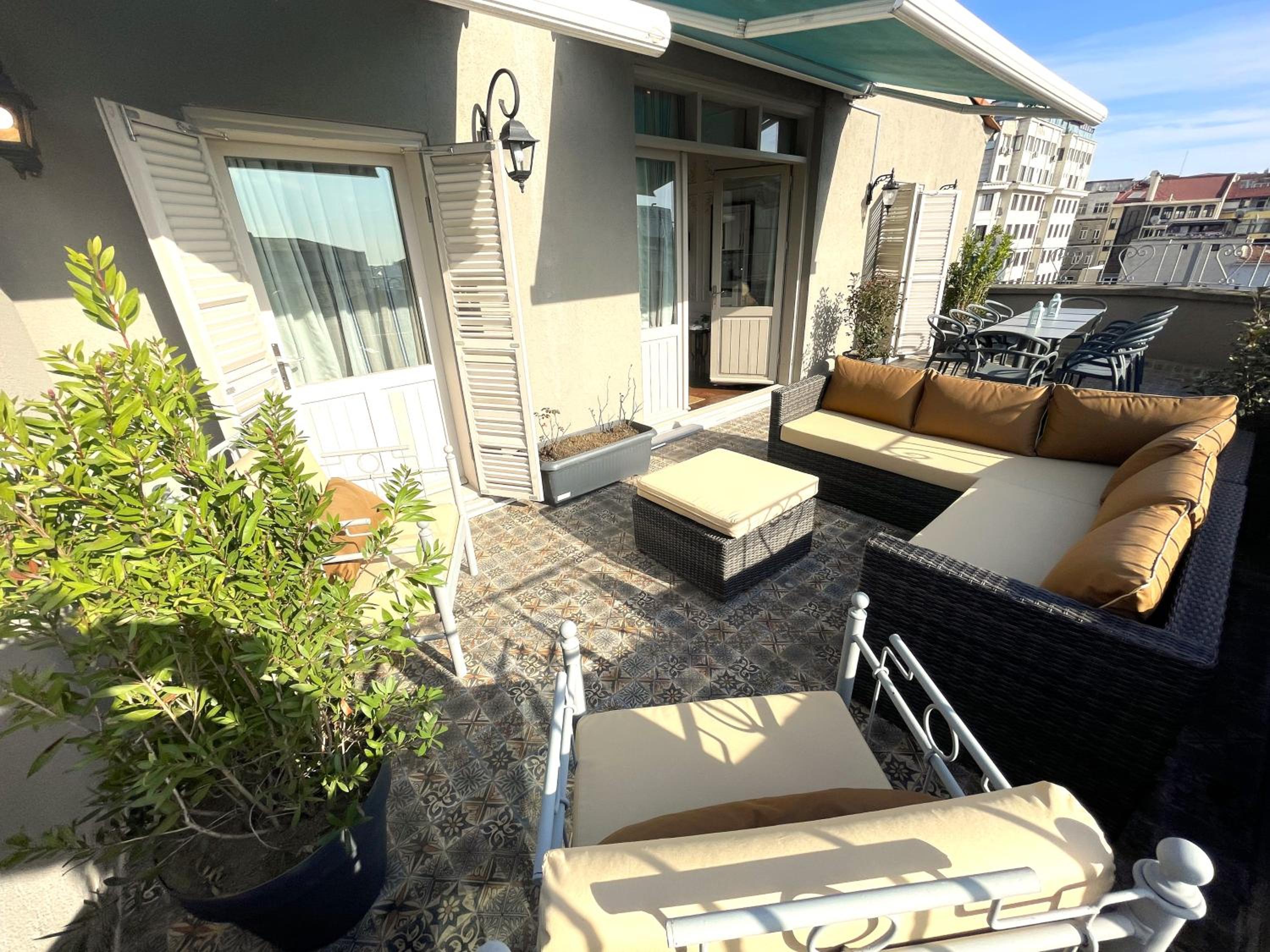 Fuga Hotel Constantinidis