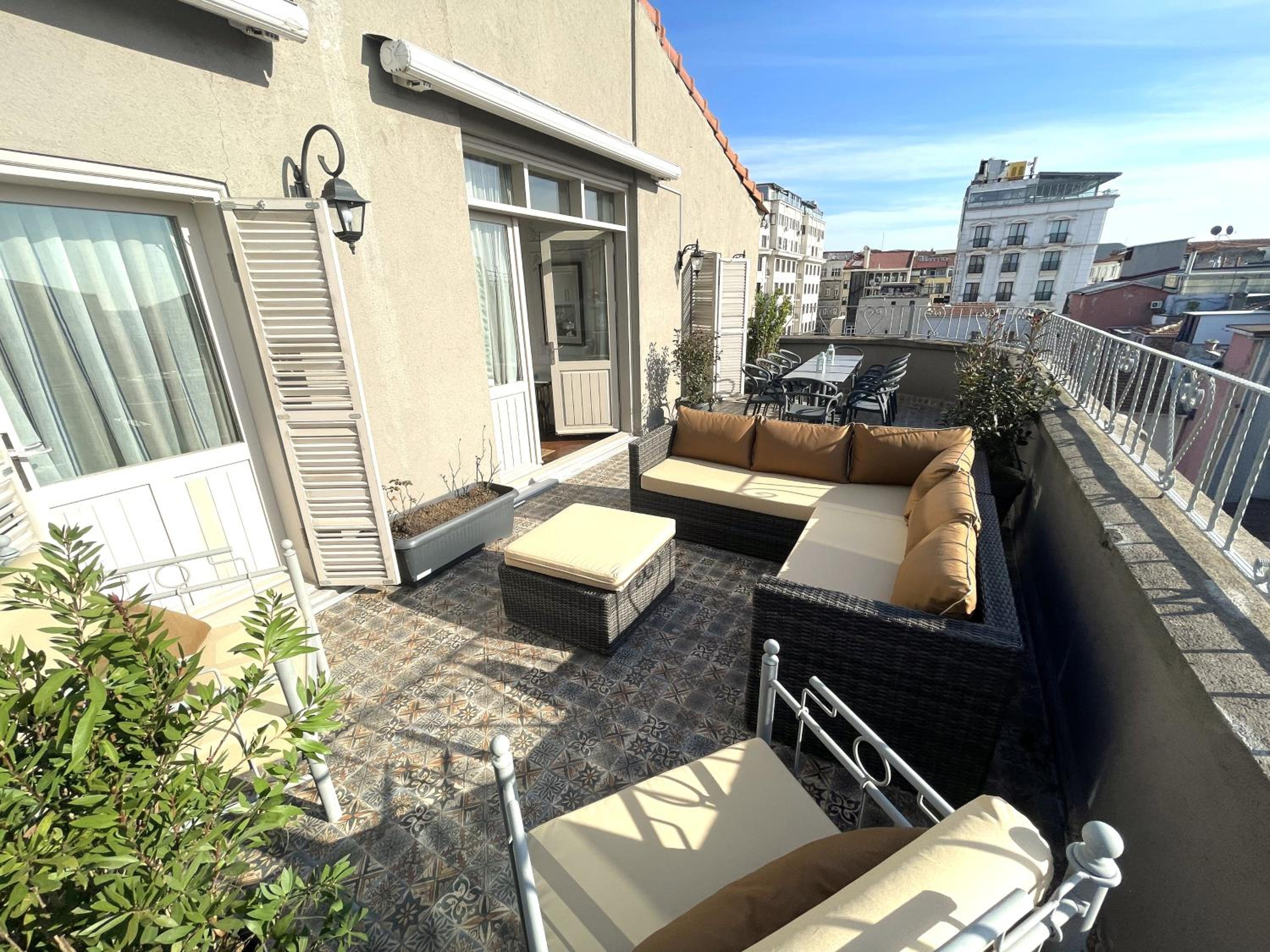 Fuga Hotel Constantinidis