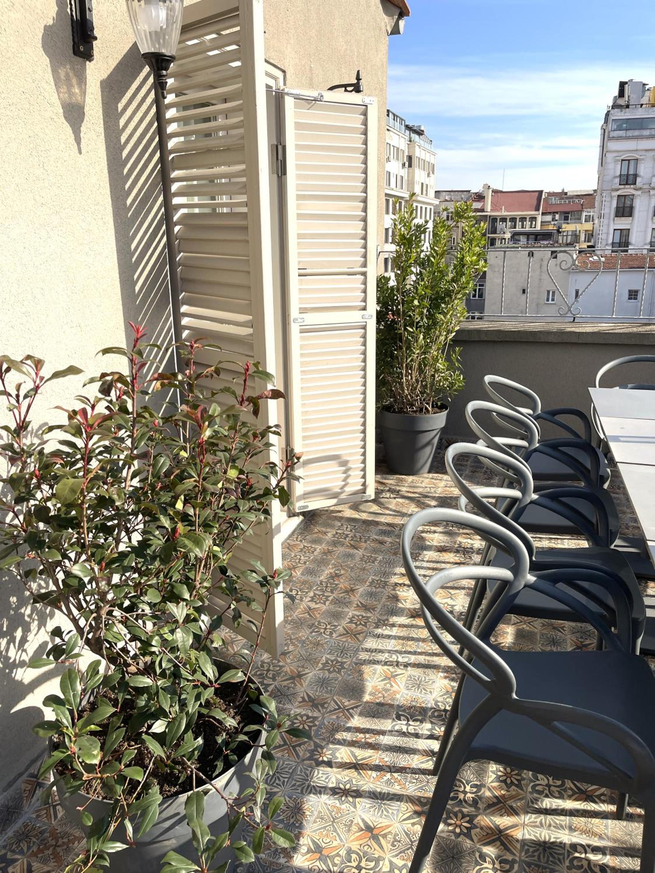 Fuga Hotel Constantinidis