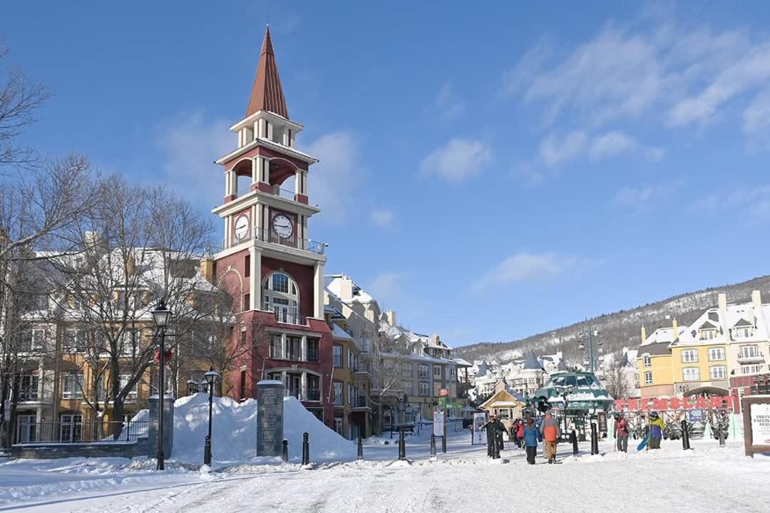 Huge condo in front of Tremblant ski resort