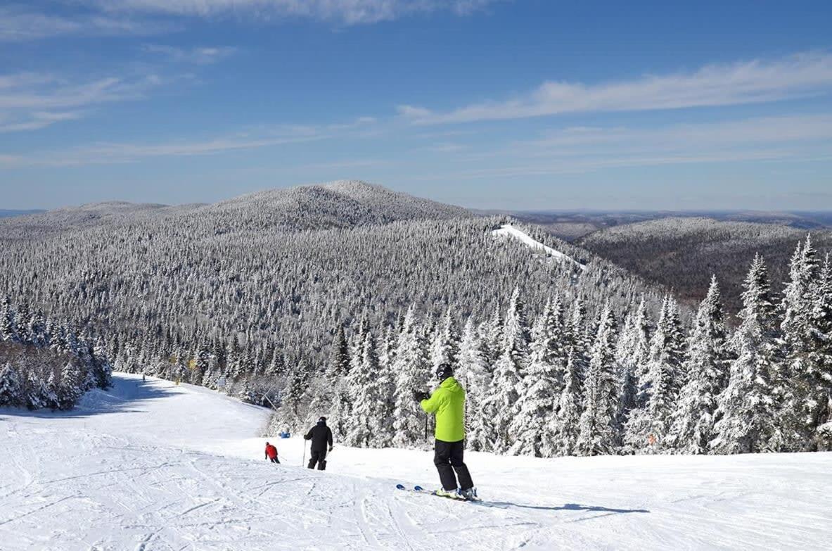 Huge condo in front of Tremblant ski resort