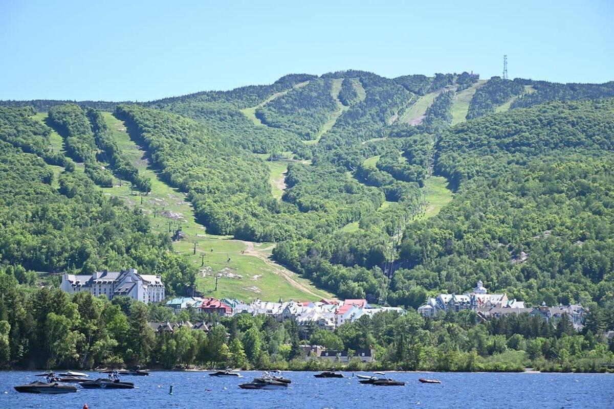 Huge condo in front of Tremblant ski resort