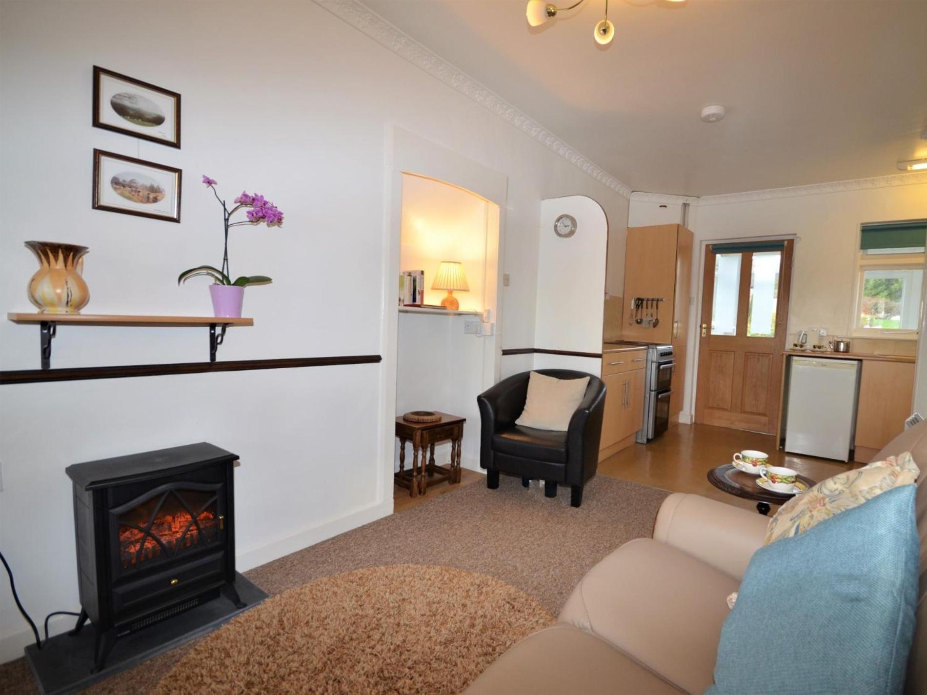 1 Bed in Tavistock oc-otwin view 2