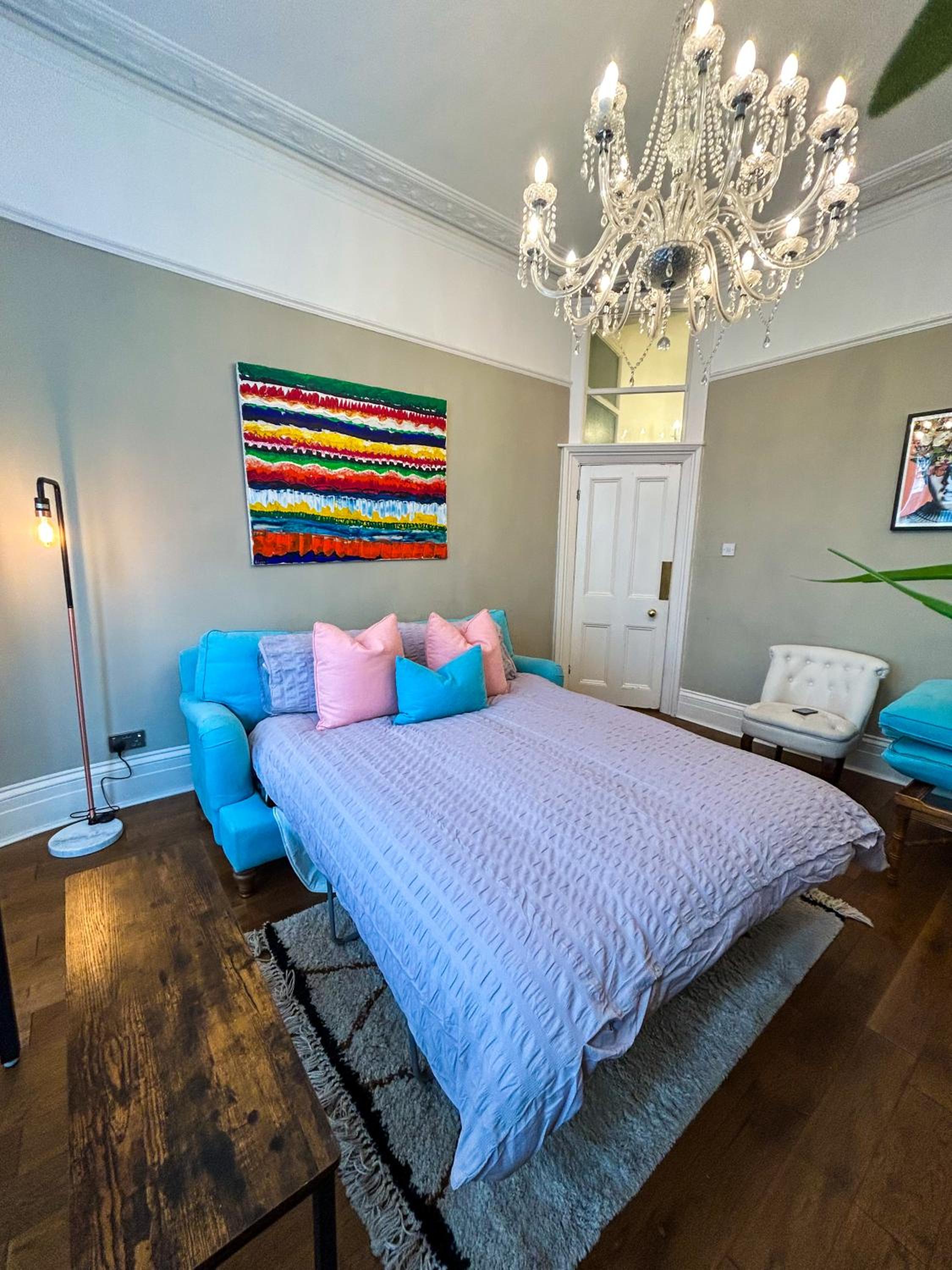 Bright & Spacious West London Gem