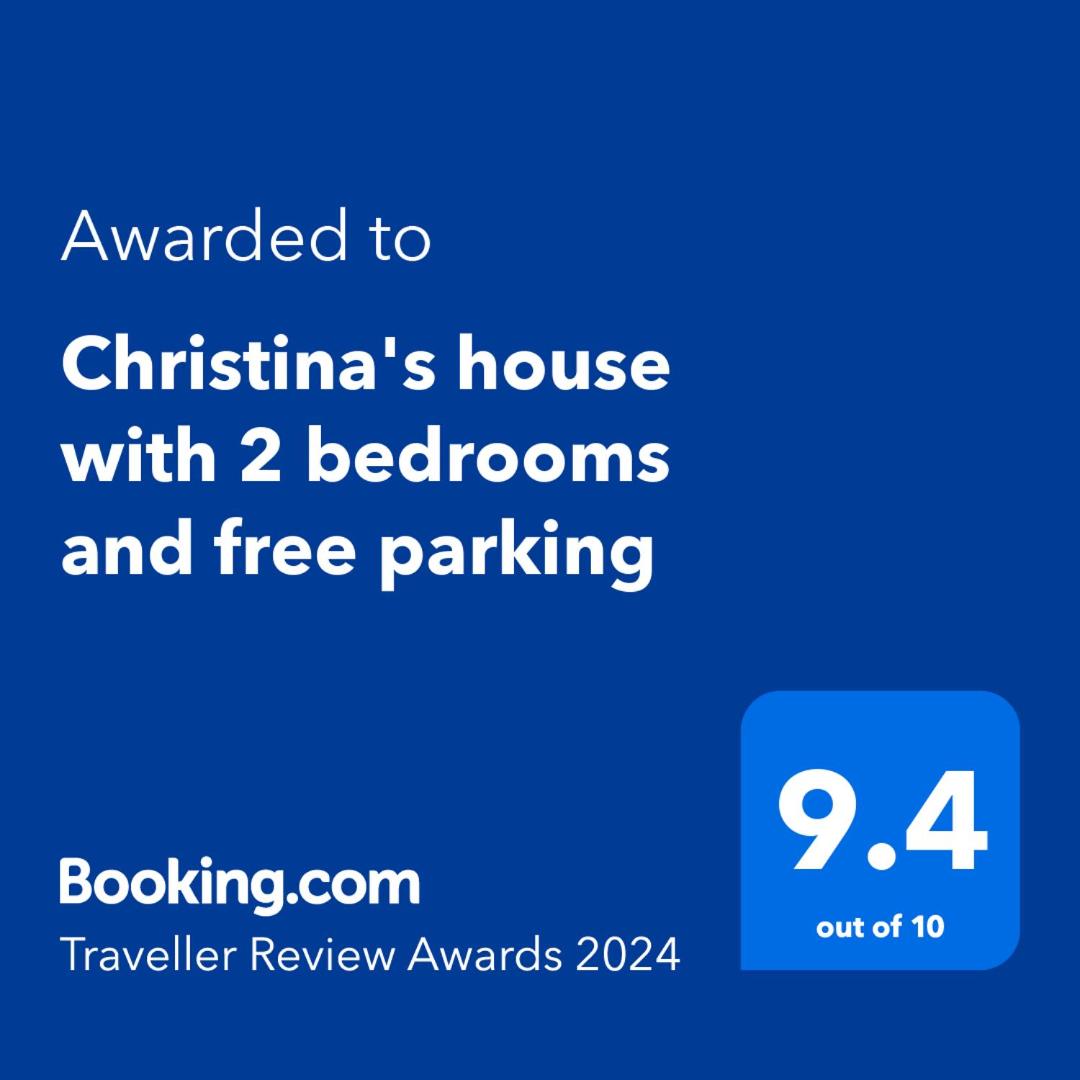Christina's house with 2 bedrooms and free parking