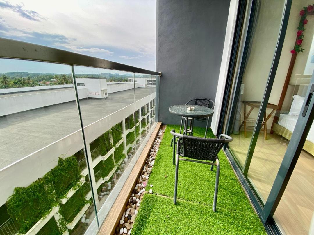 Cemara Rose Suite, Timur Bay Residence photo 6