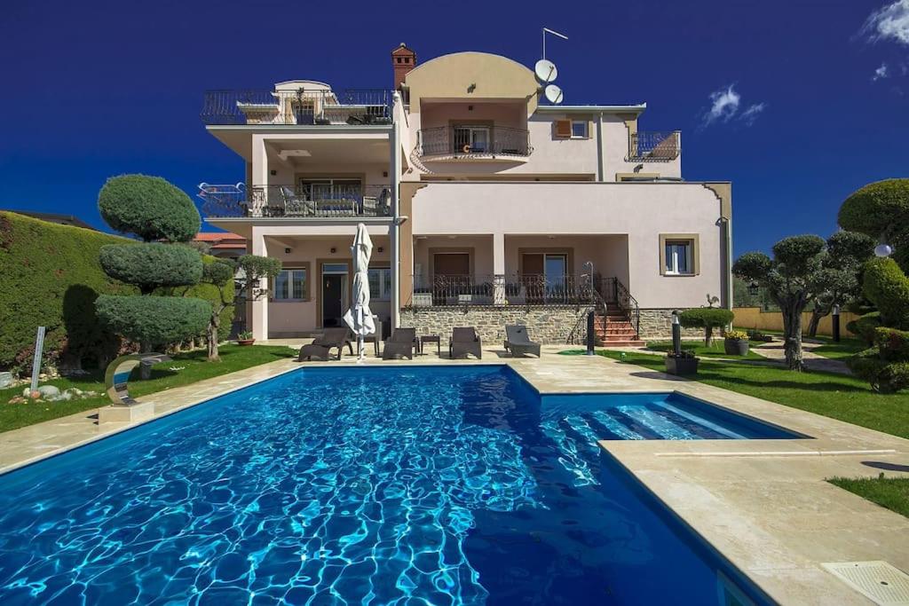 Viki - Property Image 29