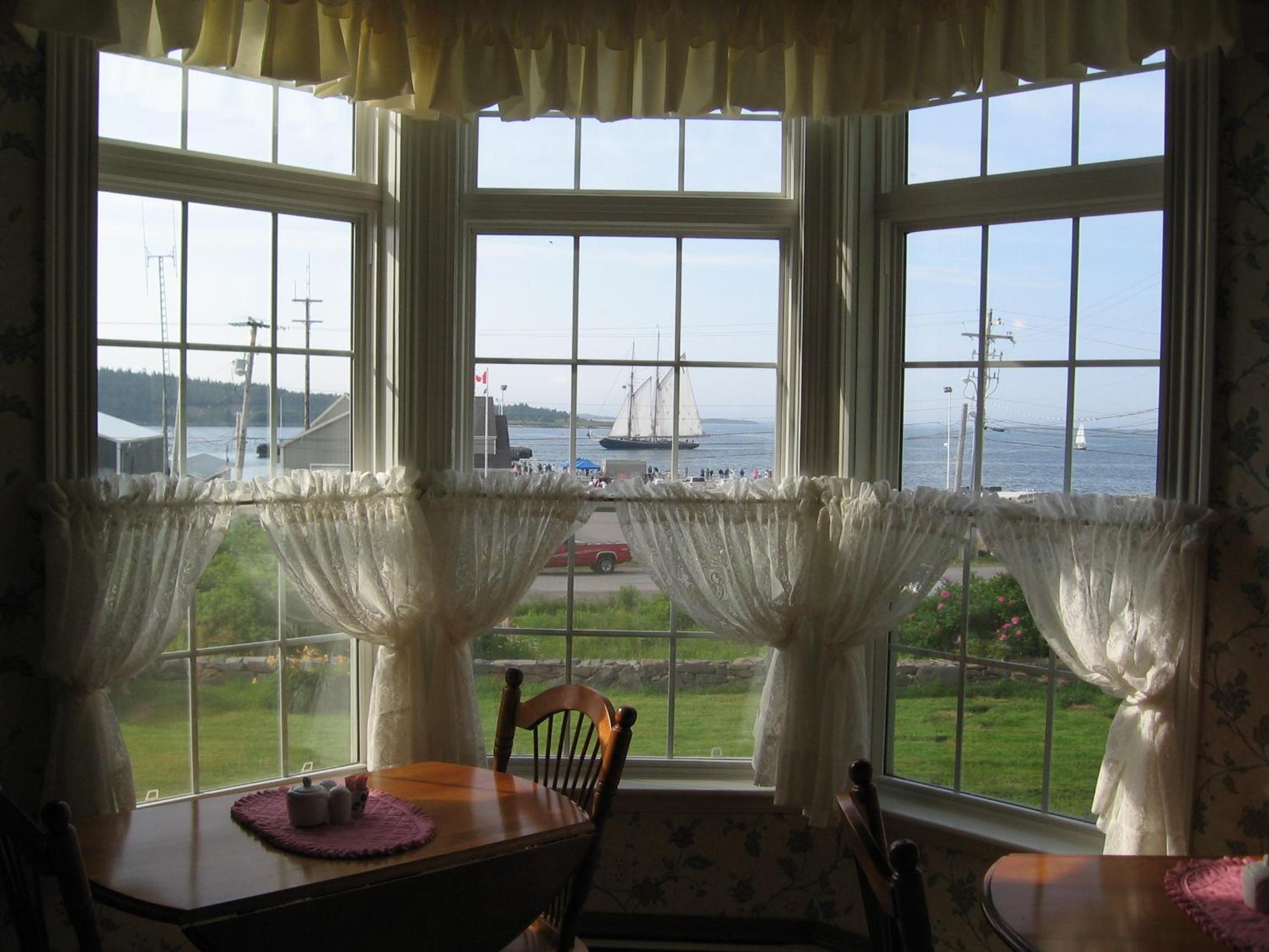 Louisbourg Harbour Inn