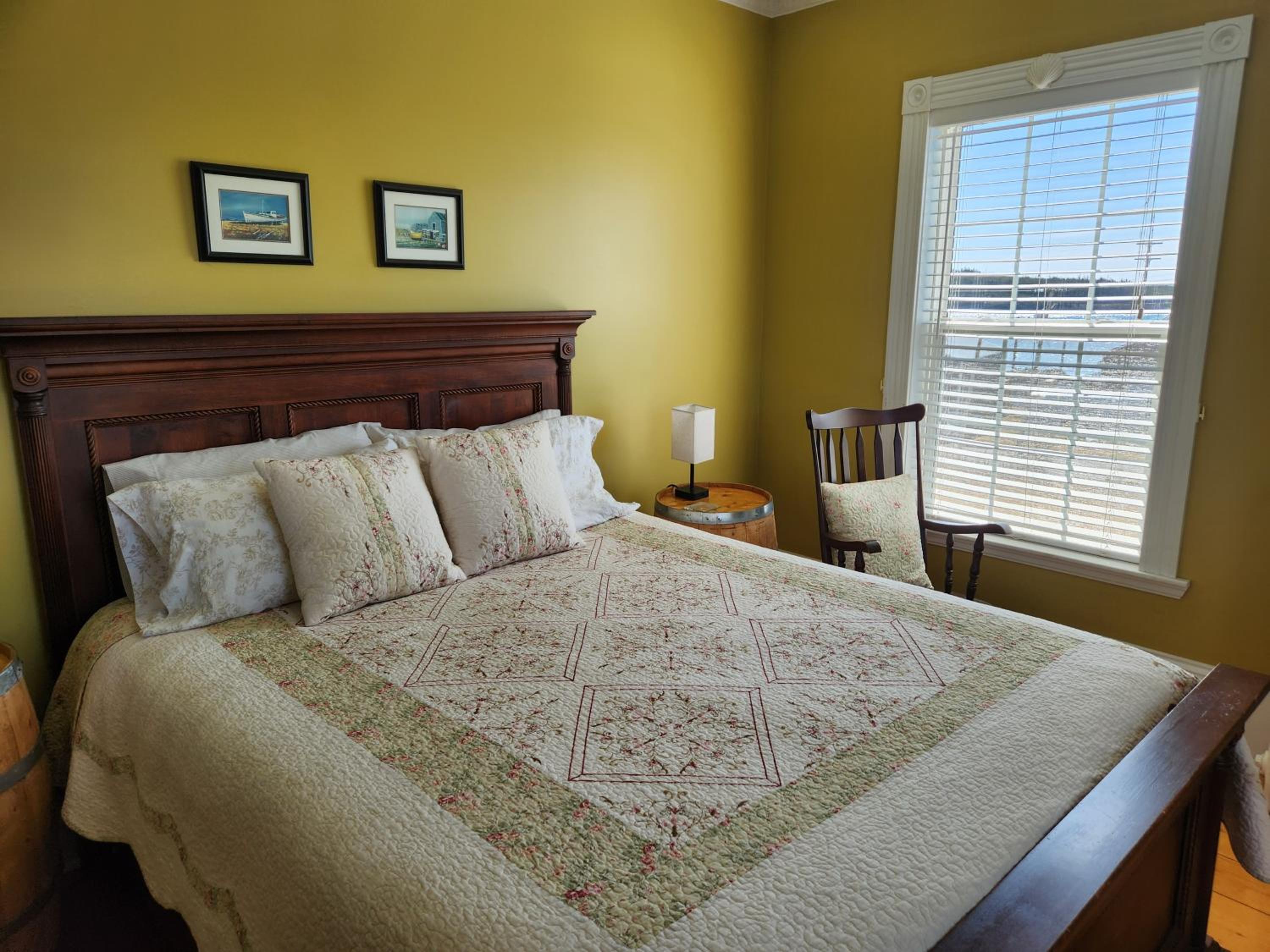 Louisbourg Harbour Inn