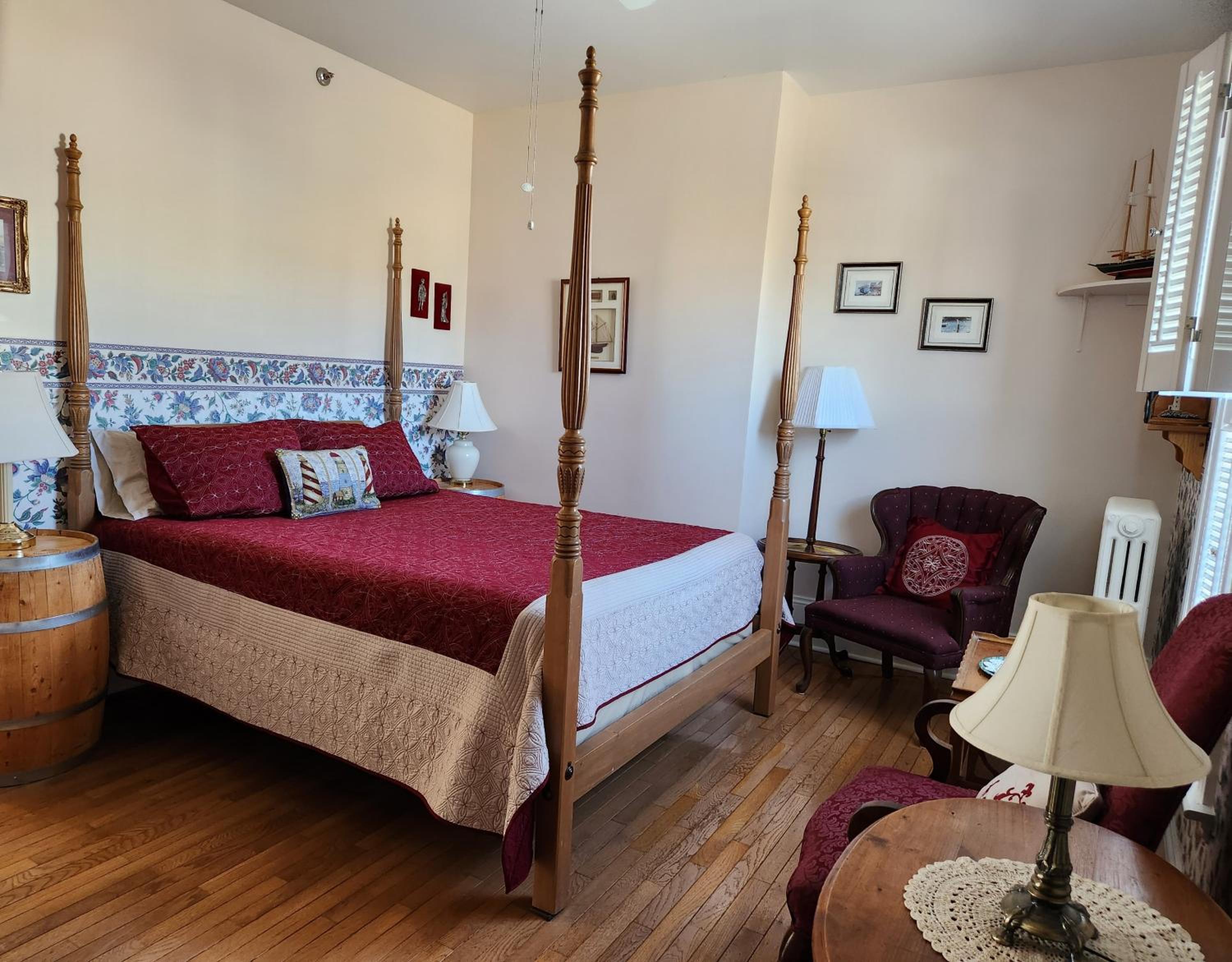 Louisbourg Harbour Inn