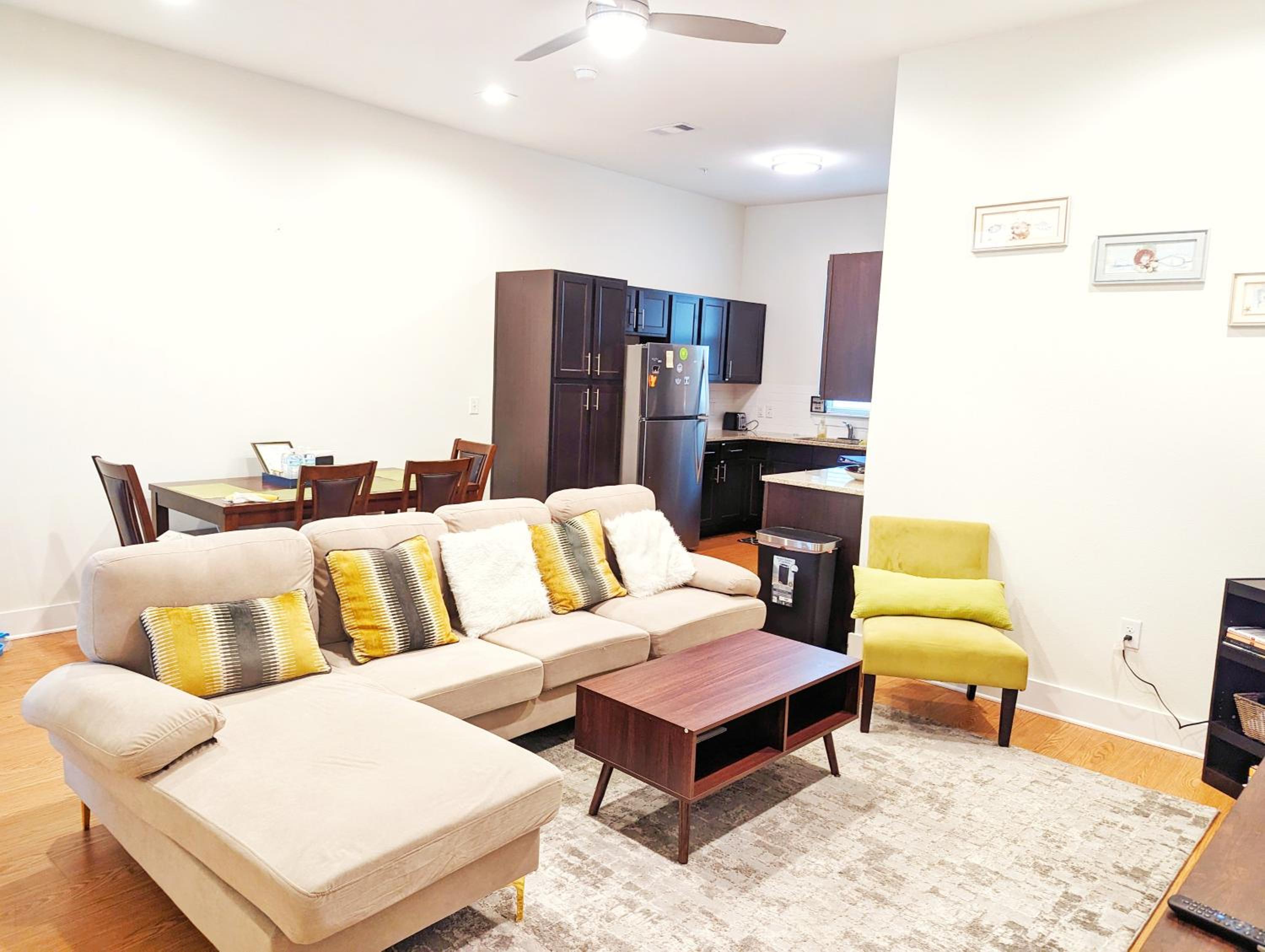 Henna2BD2B Condo*Pool*Furnished view 2