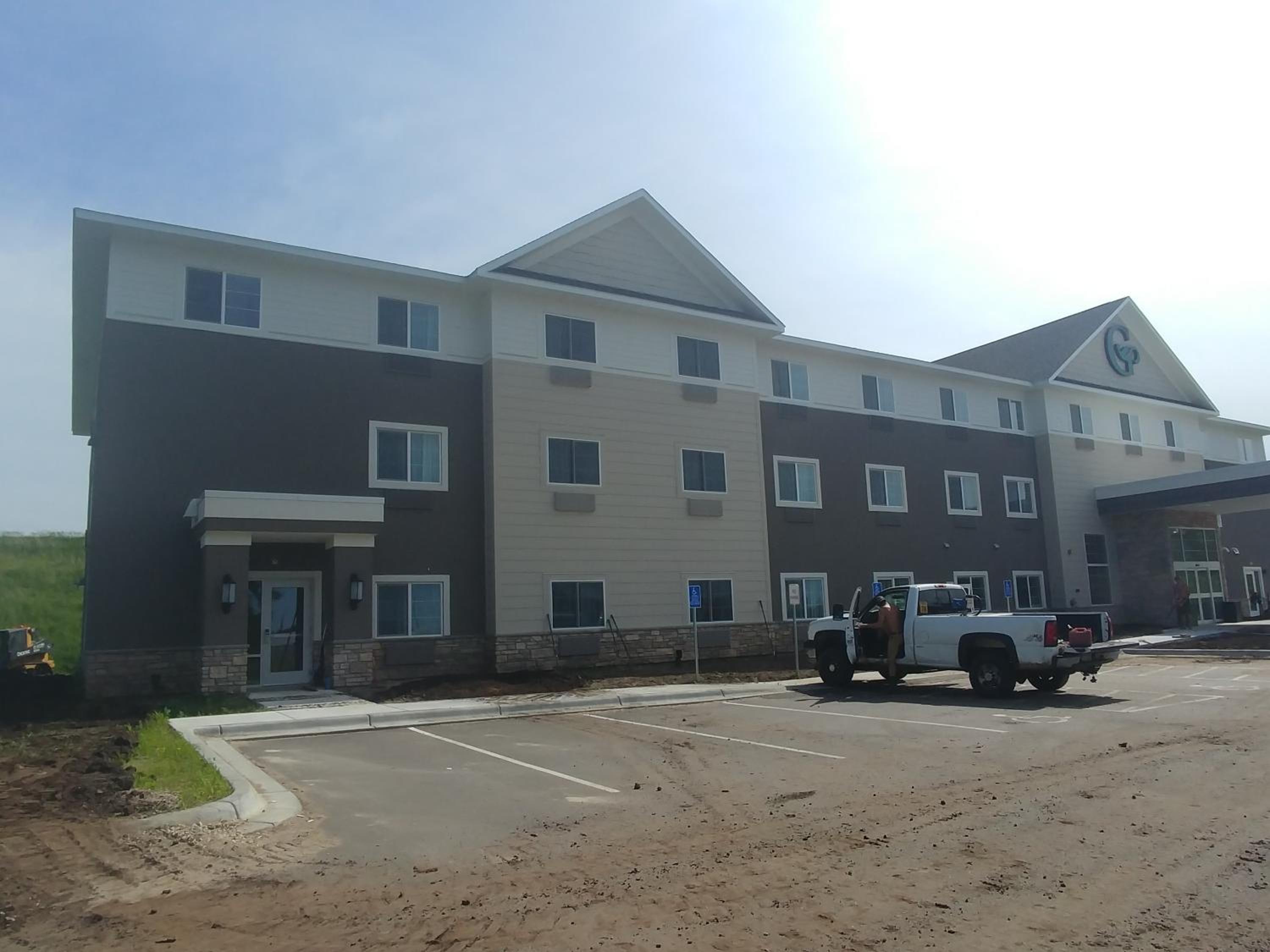 GrandStay Hotel & Suites view 3